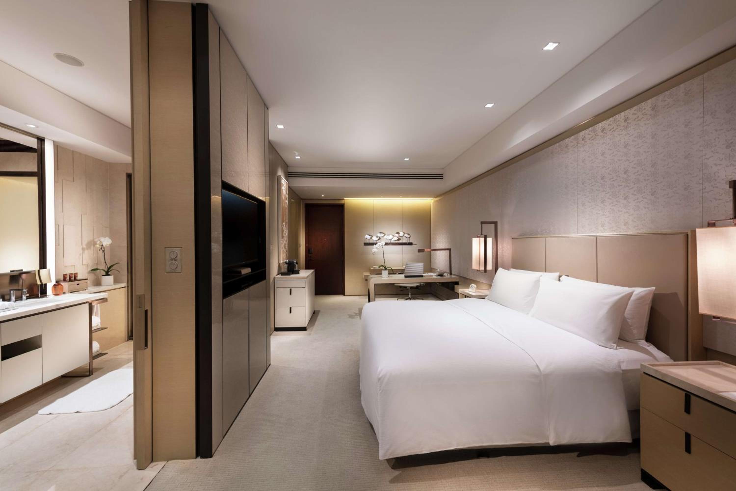 Executive King Room - Executive lounge access