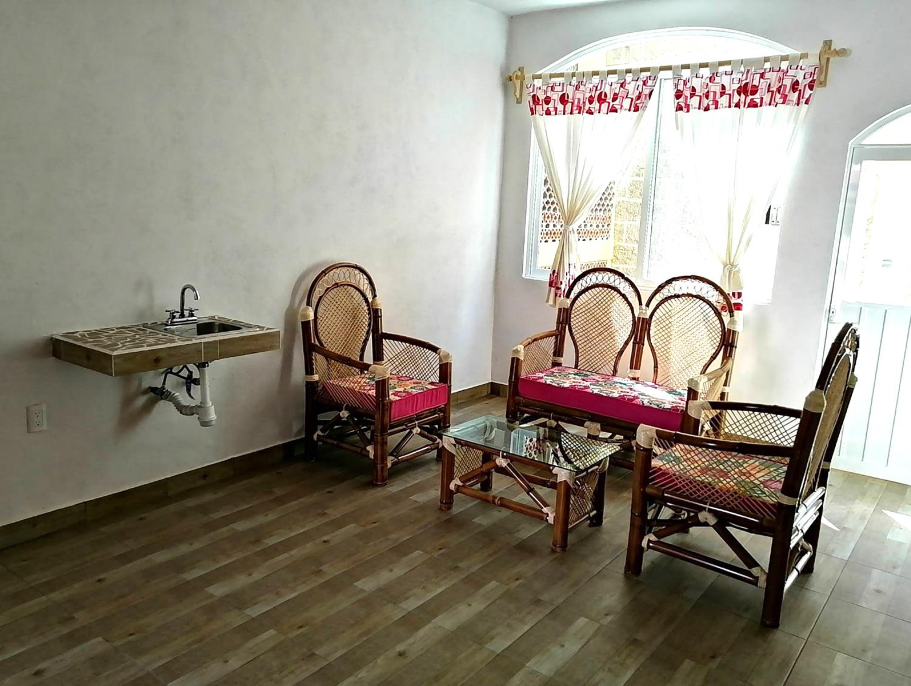 Two-Bedroom Cottage photo 3