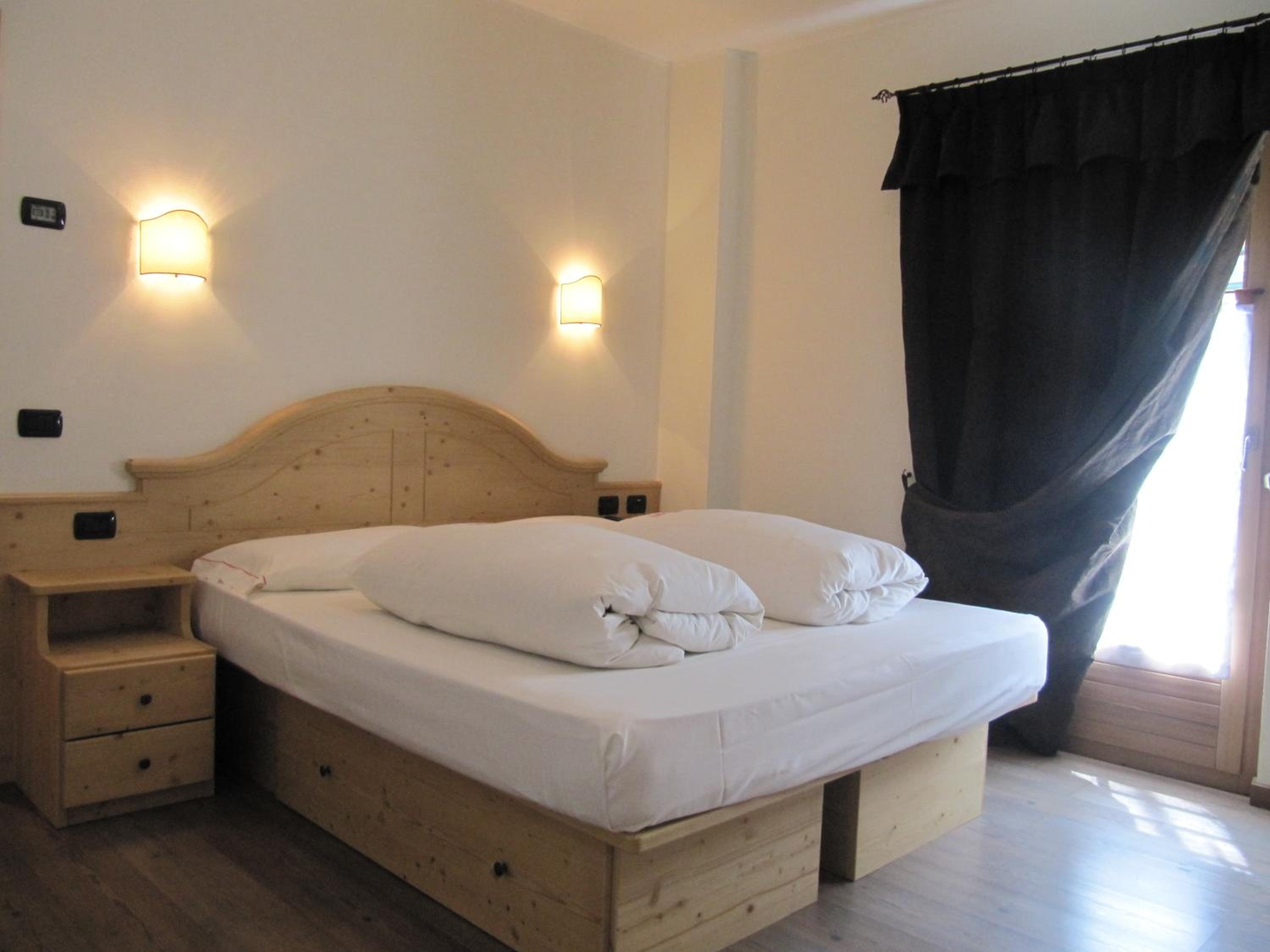 Double Room- Ground Floor photo 3