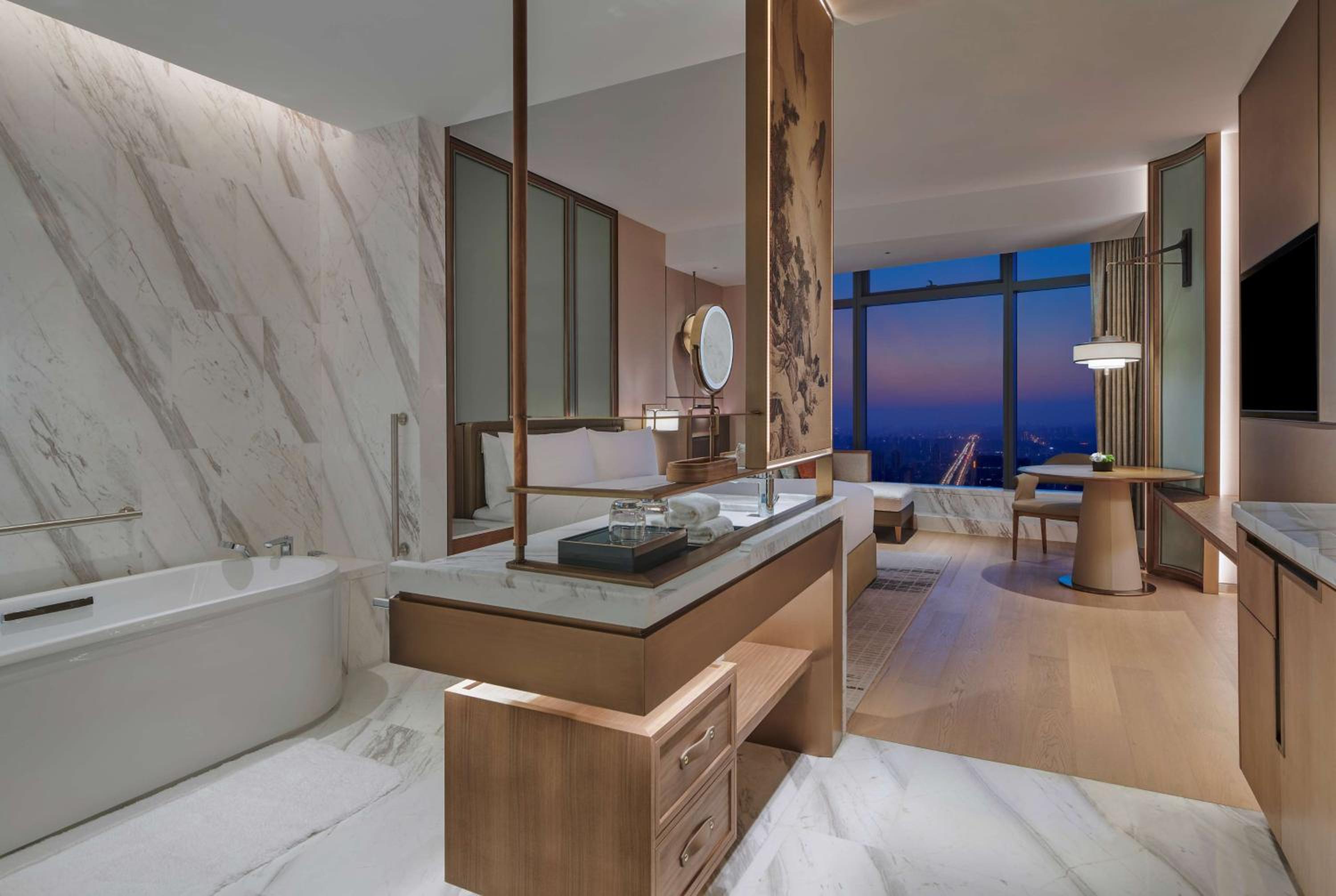 Executive King Room - Photo 1