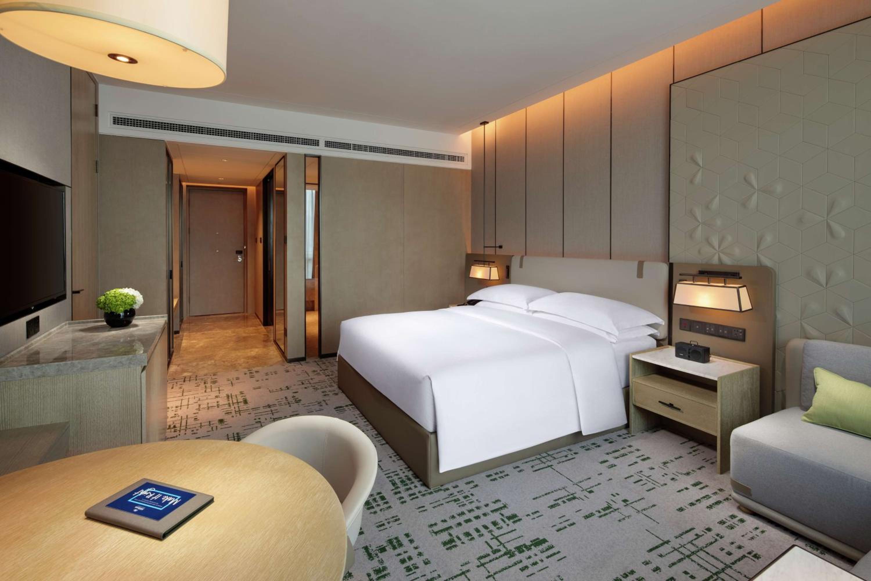 King Accessible Room