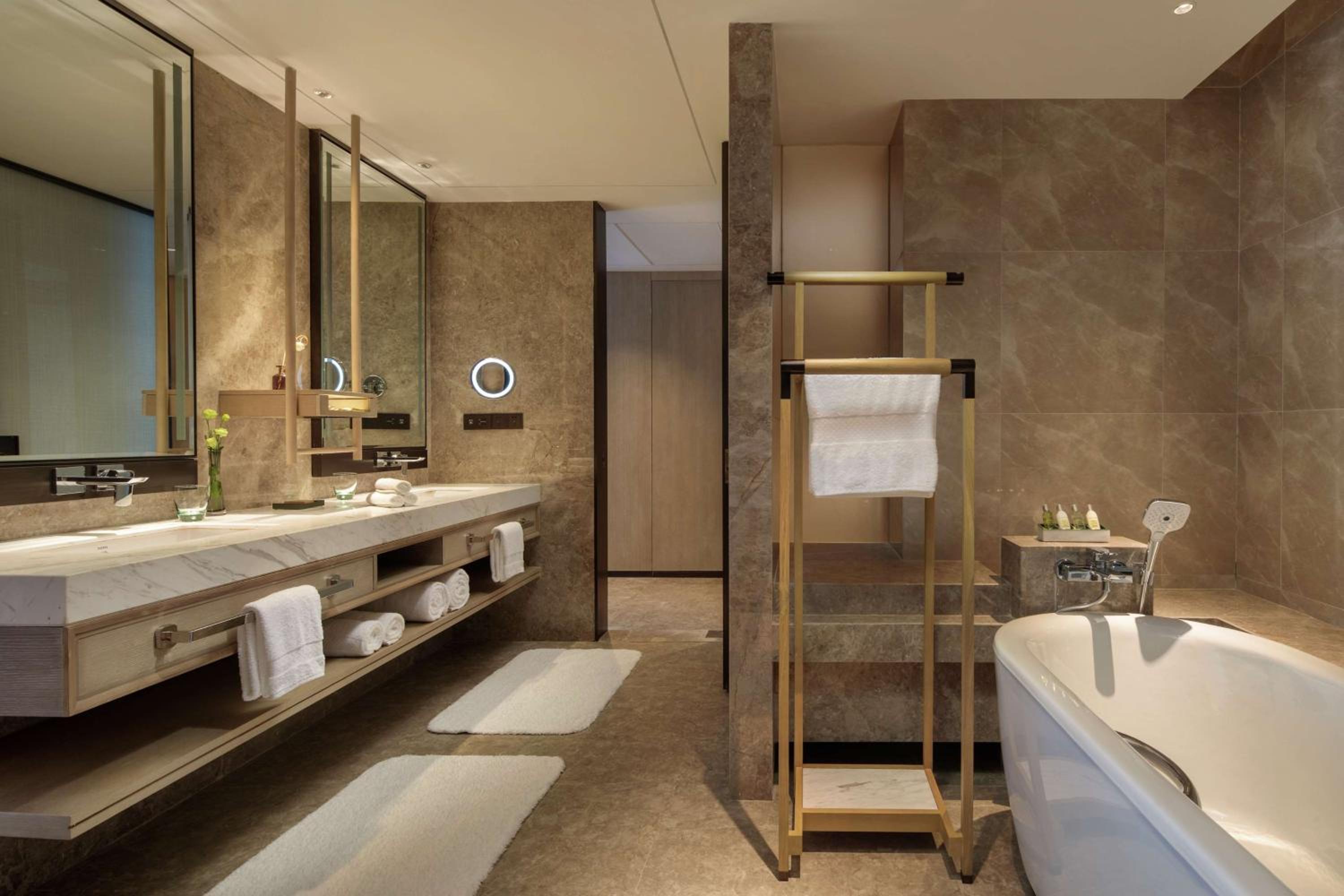 King One Bedroom Executive Suite