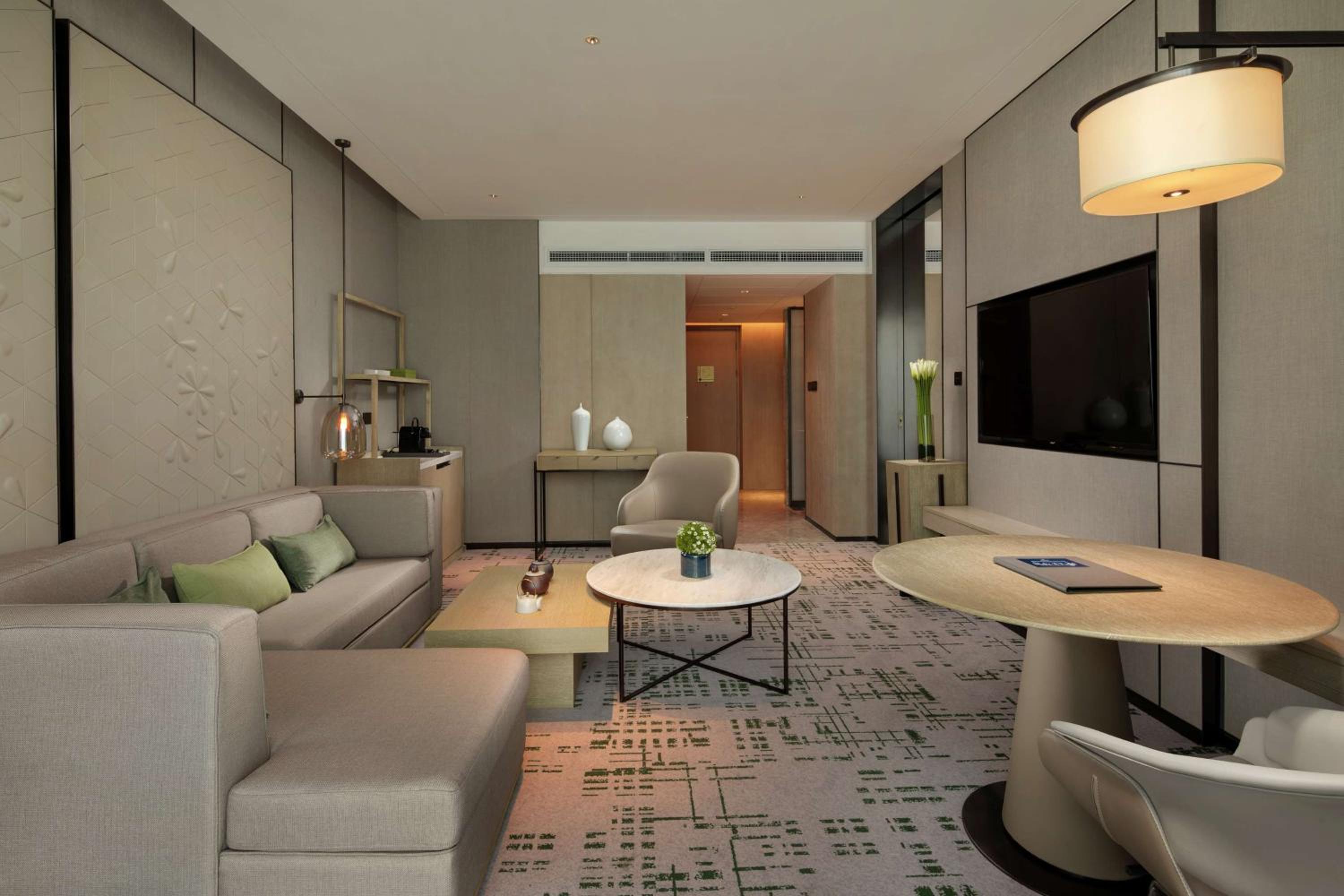 King One Bedroom Executive Suite