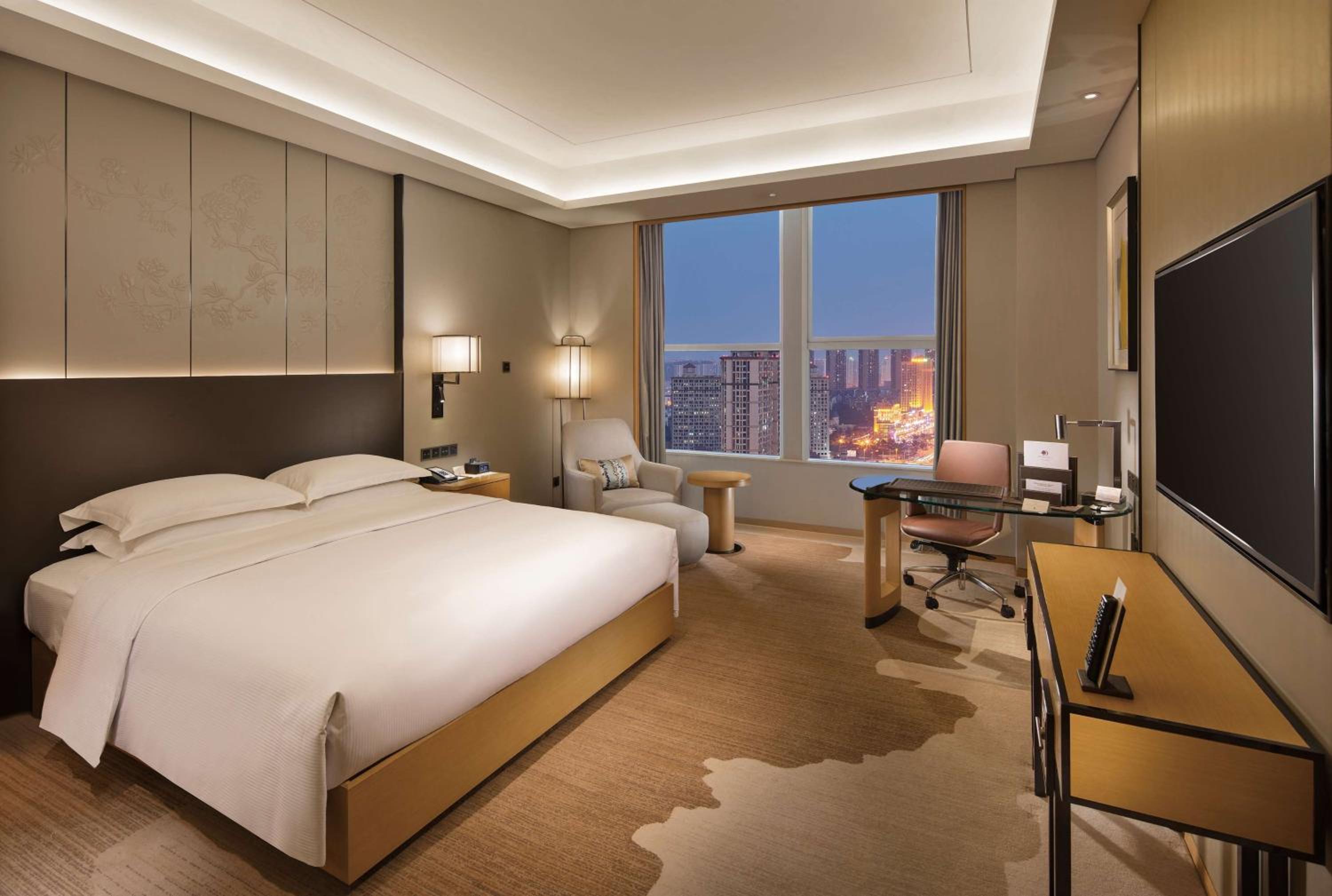 Executive King Room