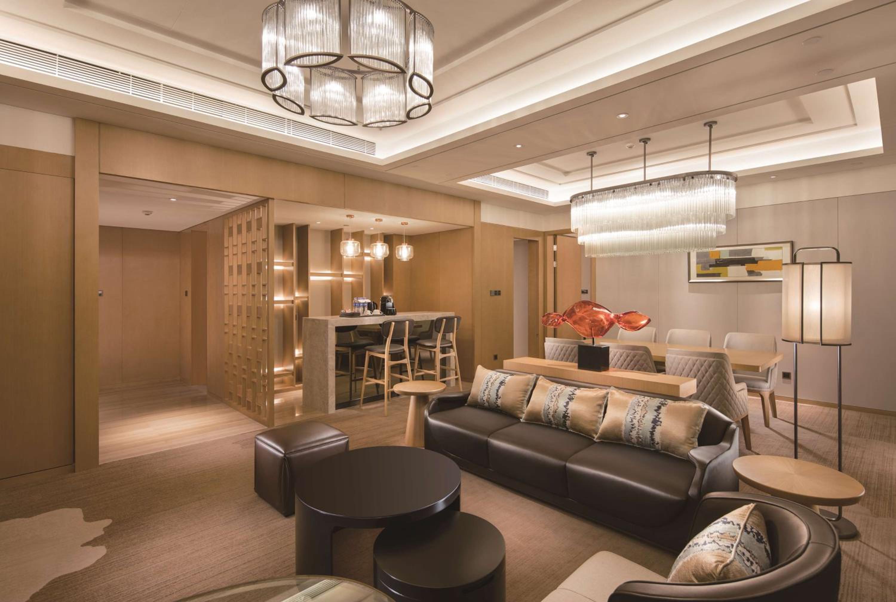 One-Bedroom Executive King Suite
