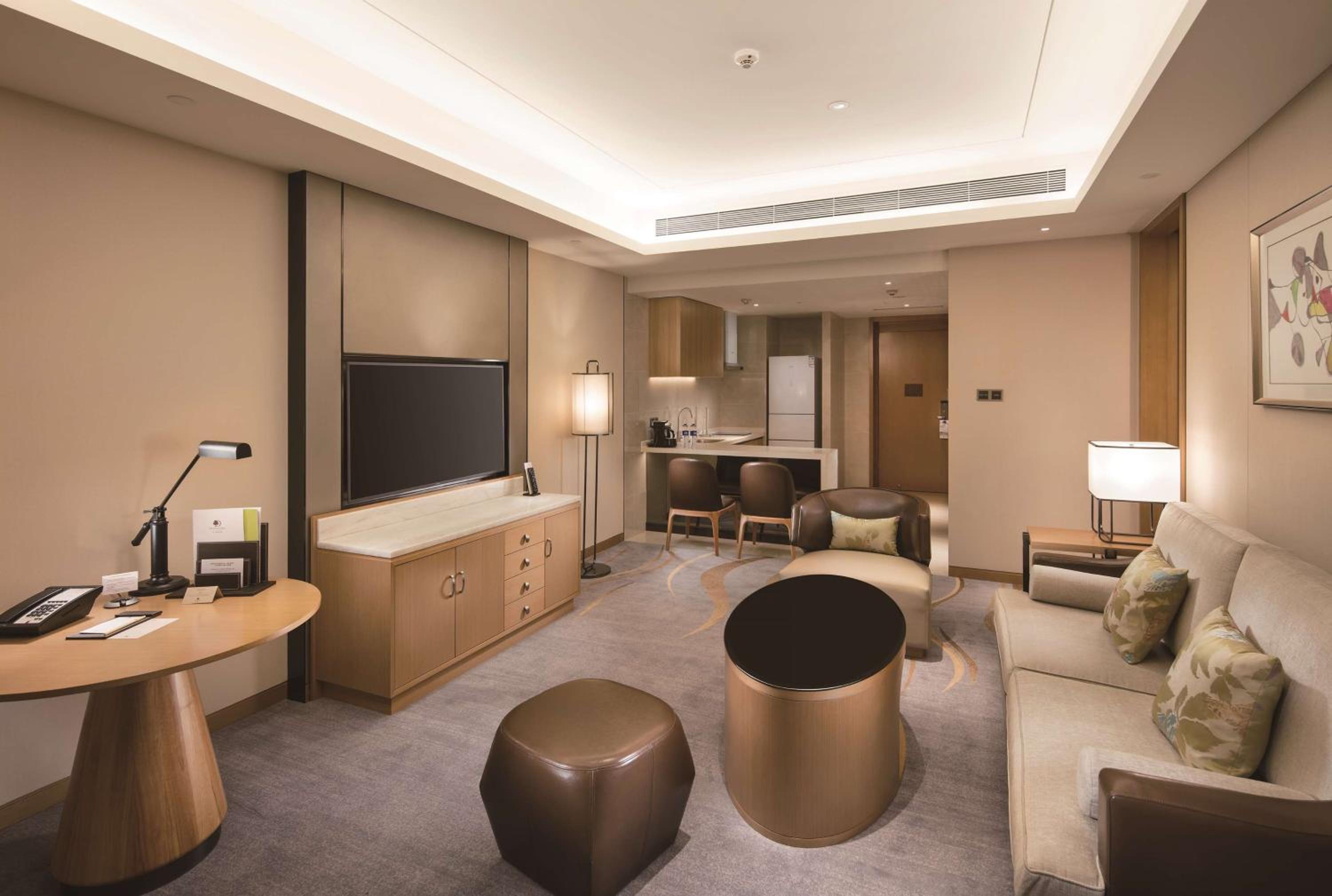 One-Bedroom Apartment with King Bed
