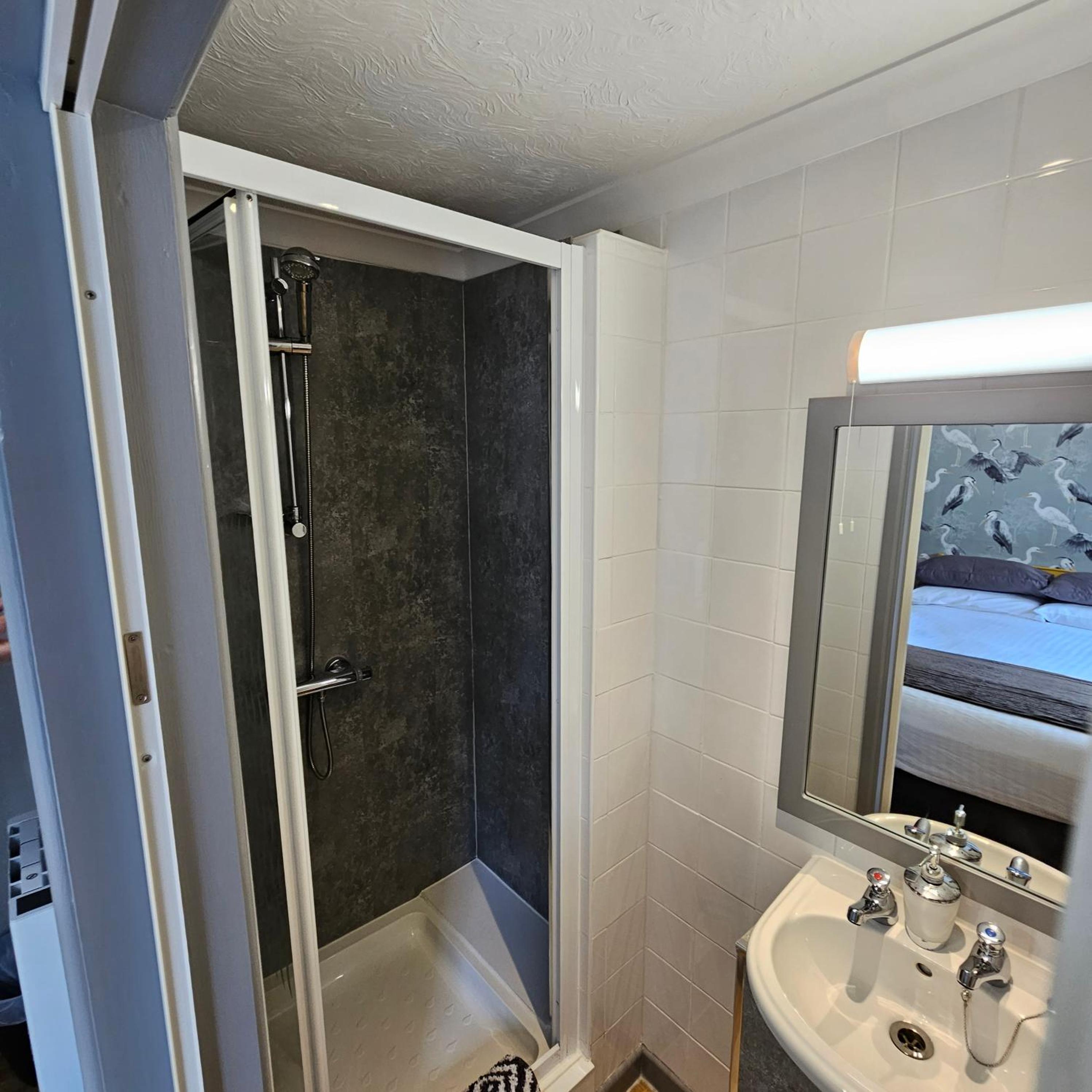 Deluxe Single Room with Balcony photo 2