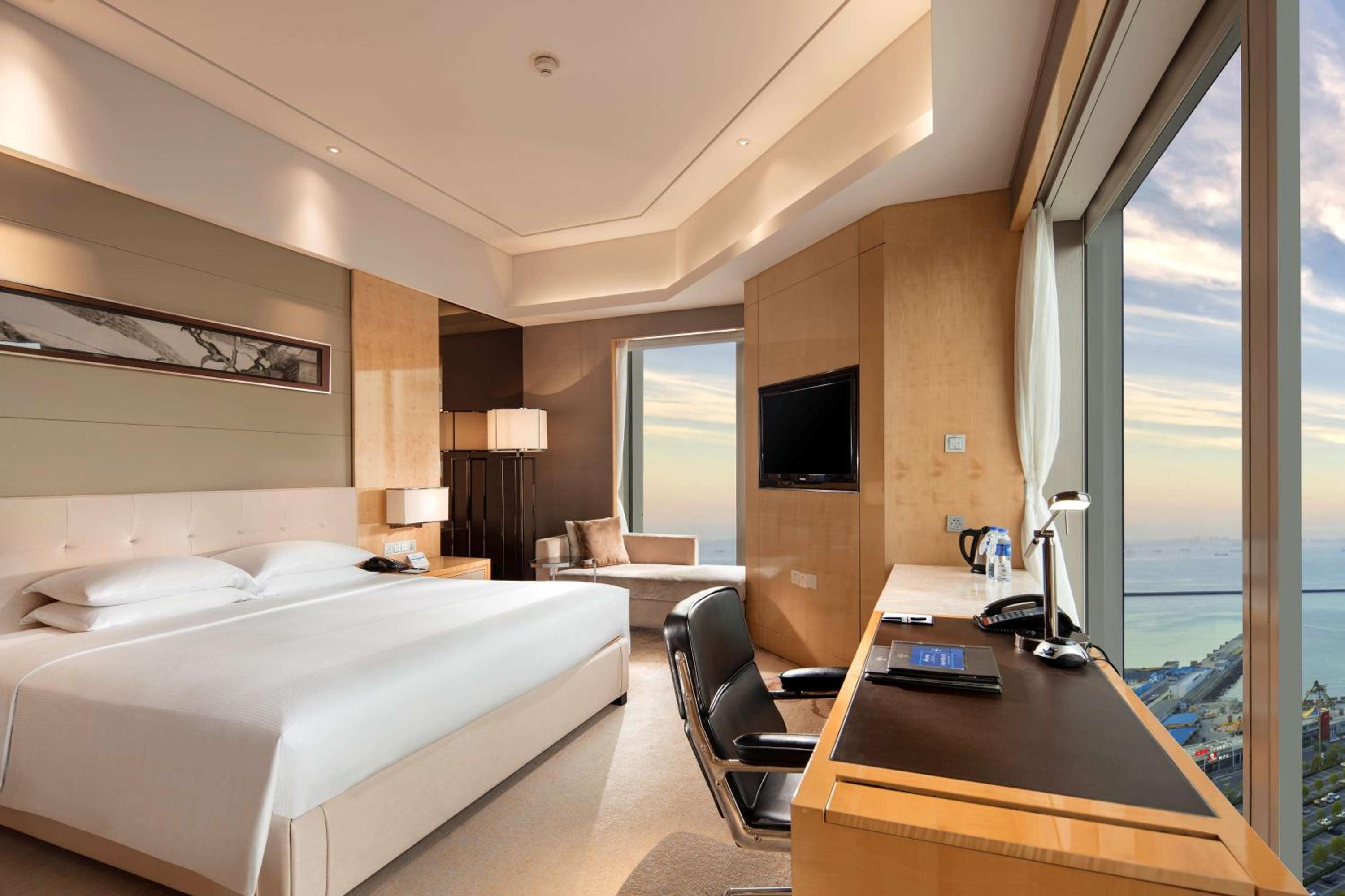 Executive Corner King Room - Lounge Access - Photo 4
