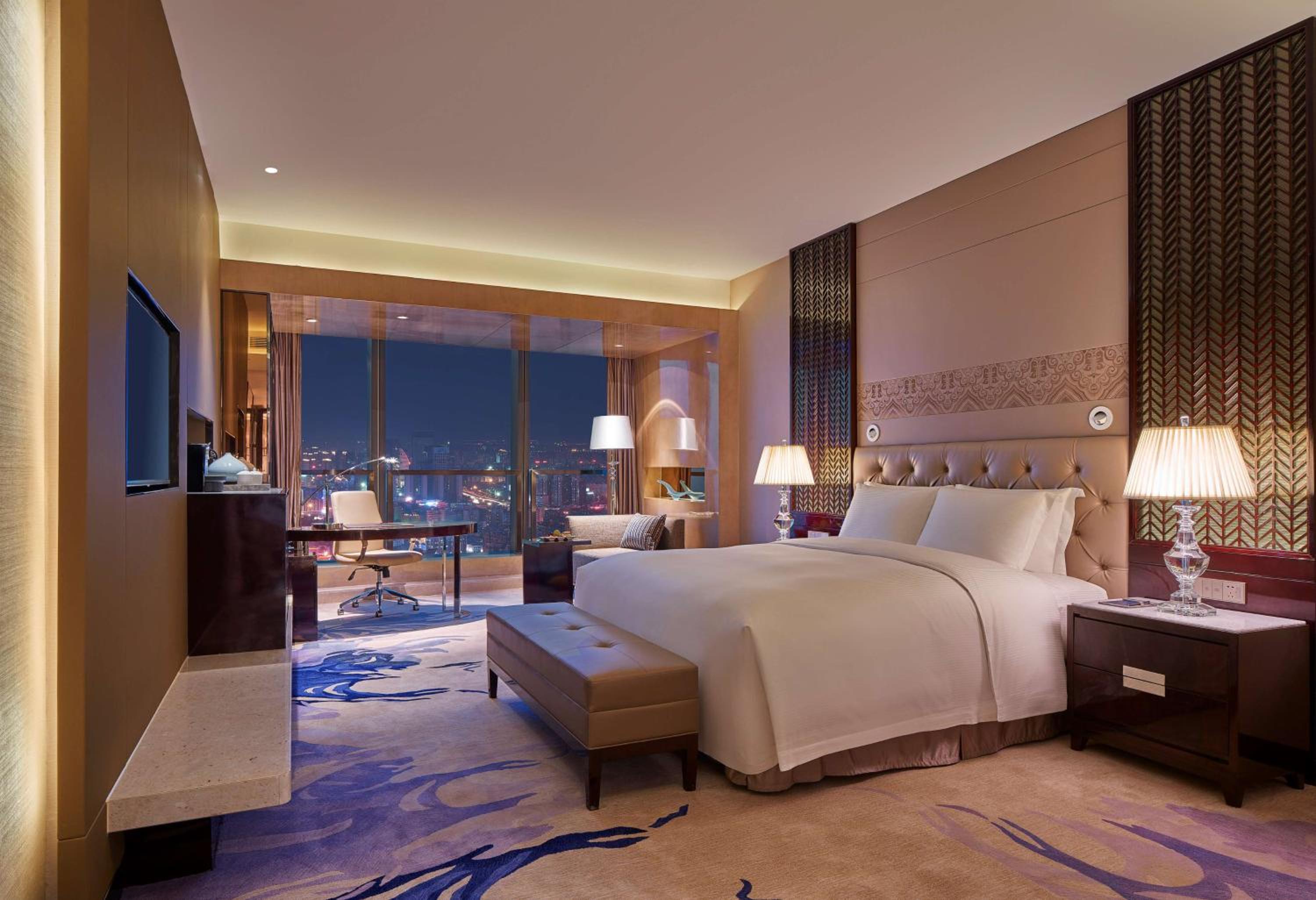 Executive King Room - Lounge Access