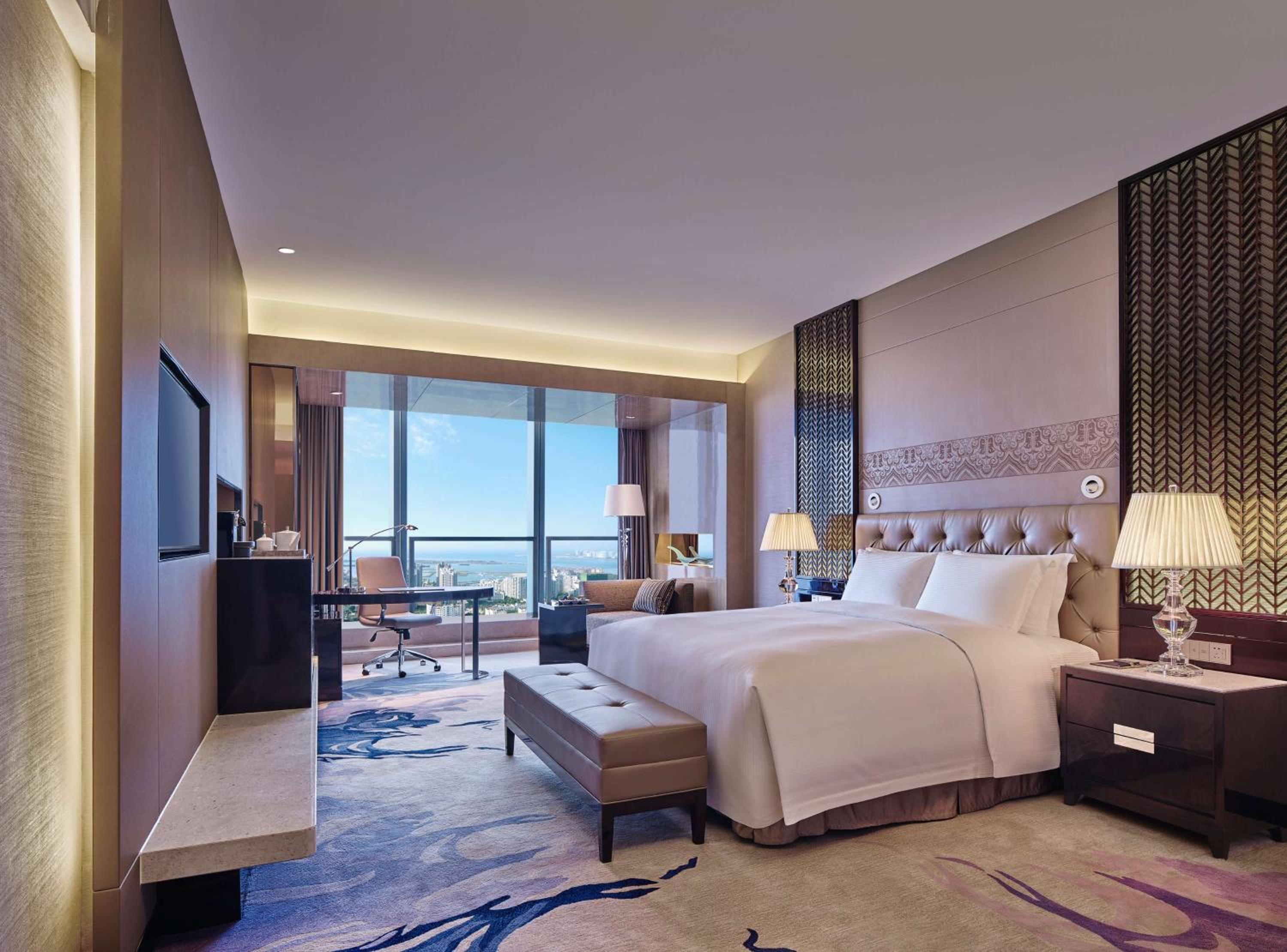 Ocean View Executive King Room with Lounge Access