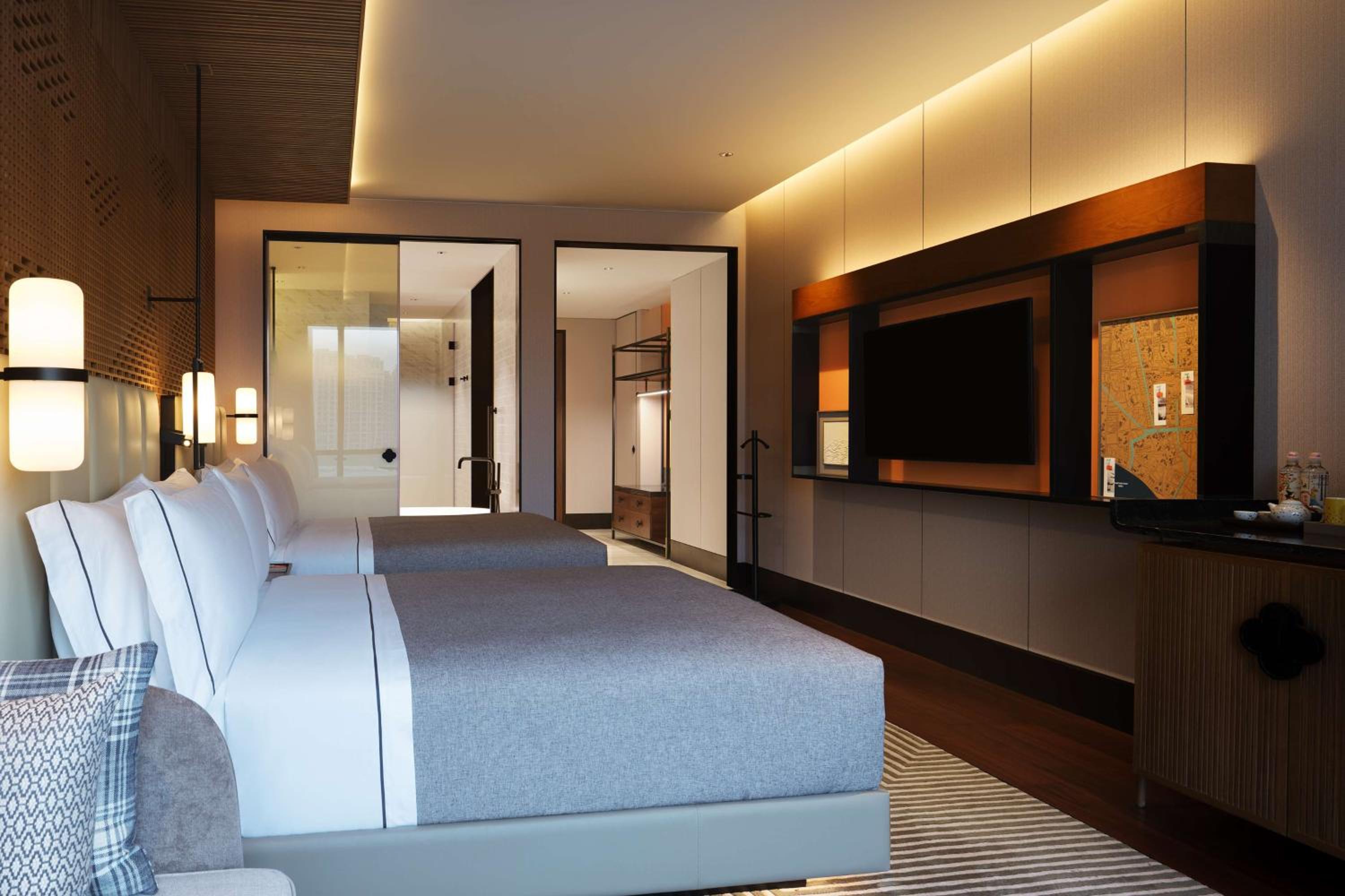 Queen Guest Room with Two Queen Beds - Photo 1