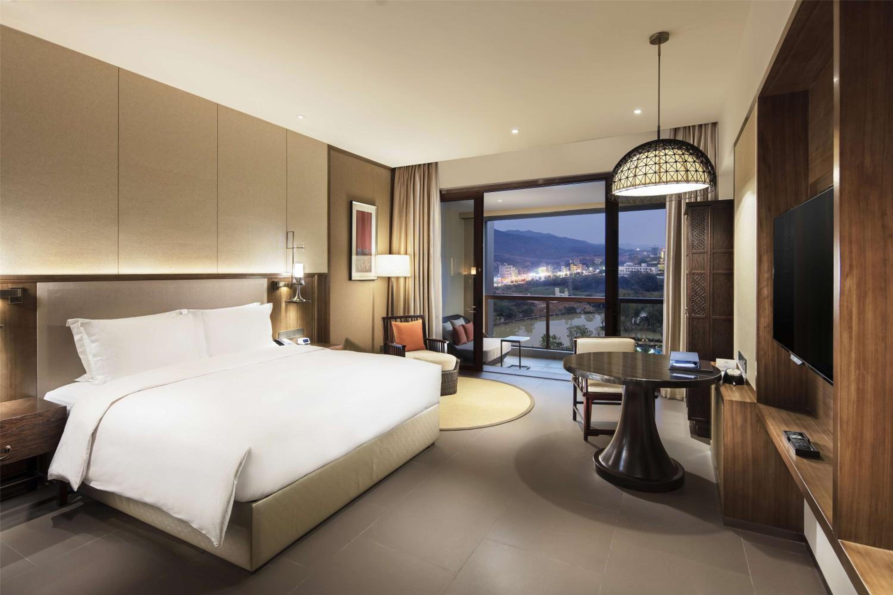 Executive King Room