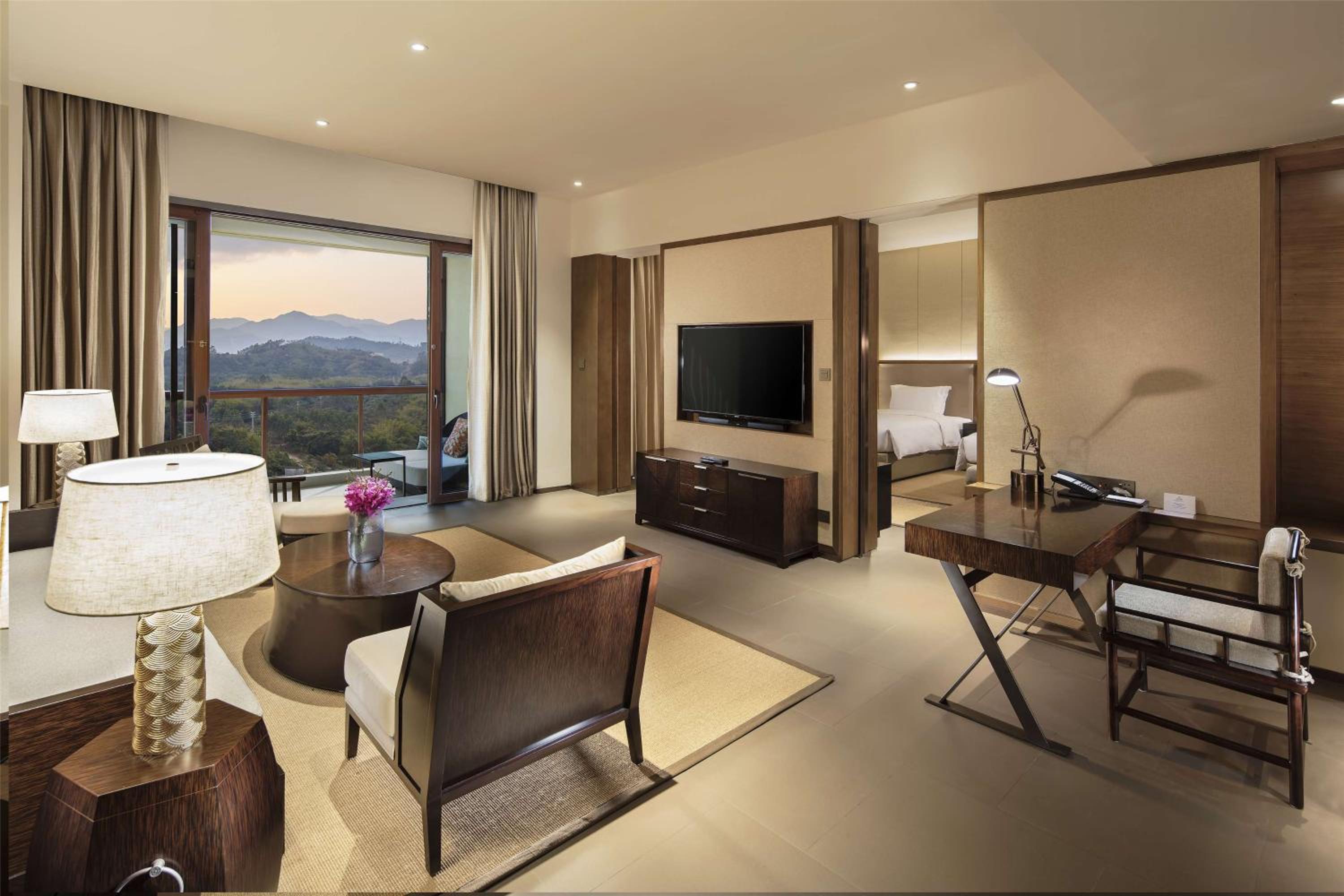 One-Bedroom Twin Suite photo 3