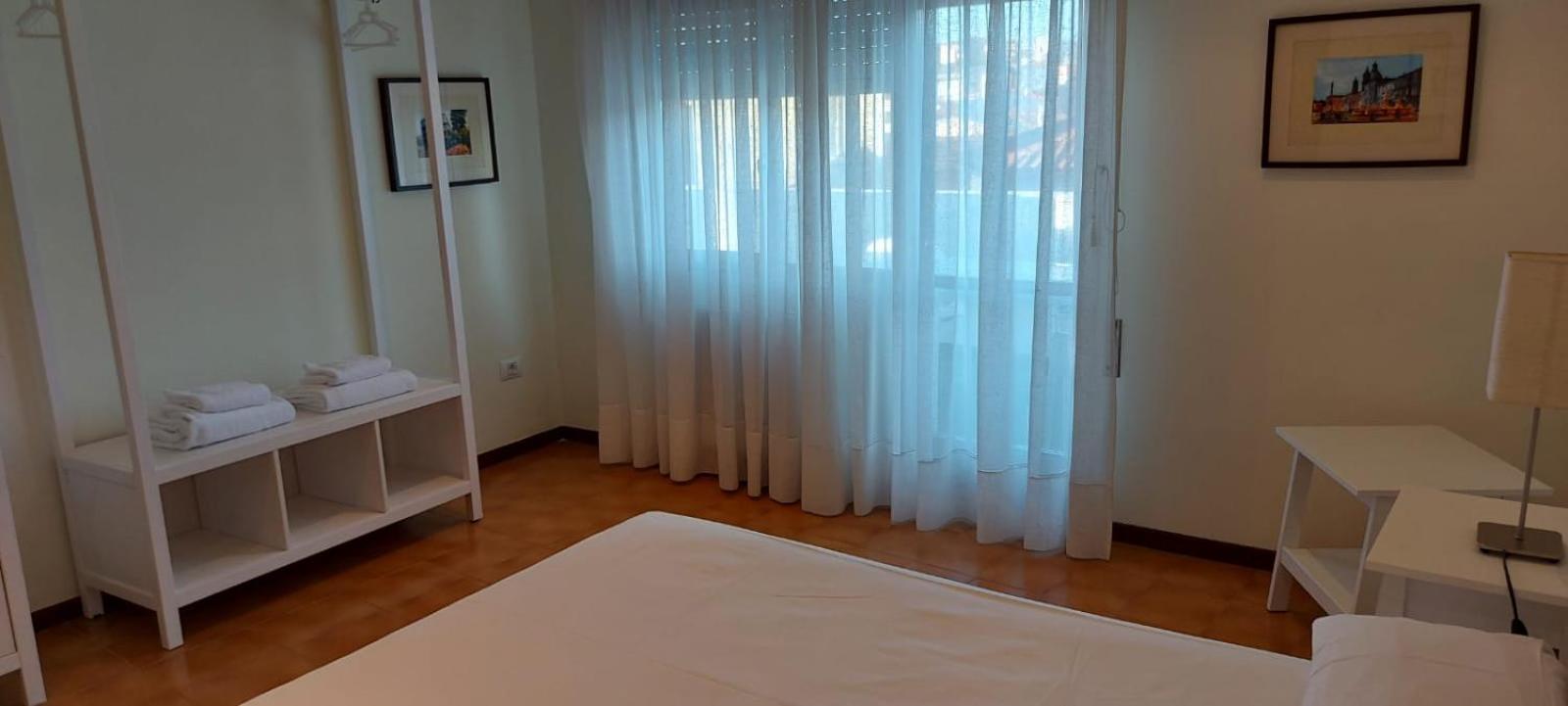 Terrace Apartment 3 bedrooms 4th floor without elevator