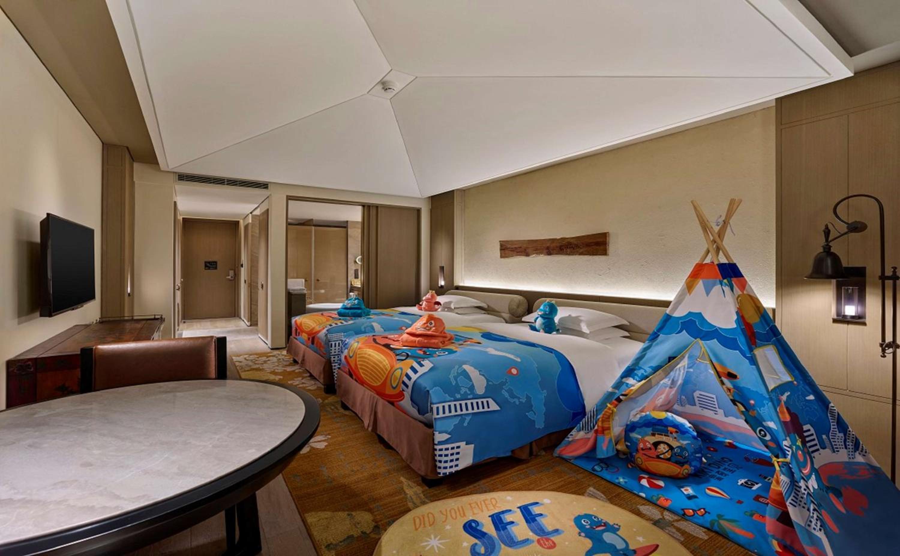 Family Room - Dino Theme photo 3