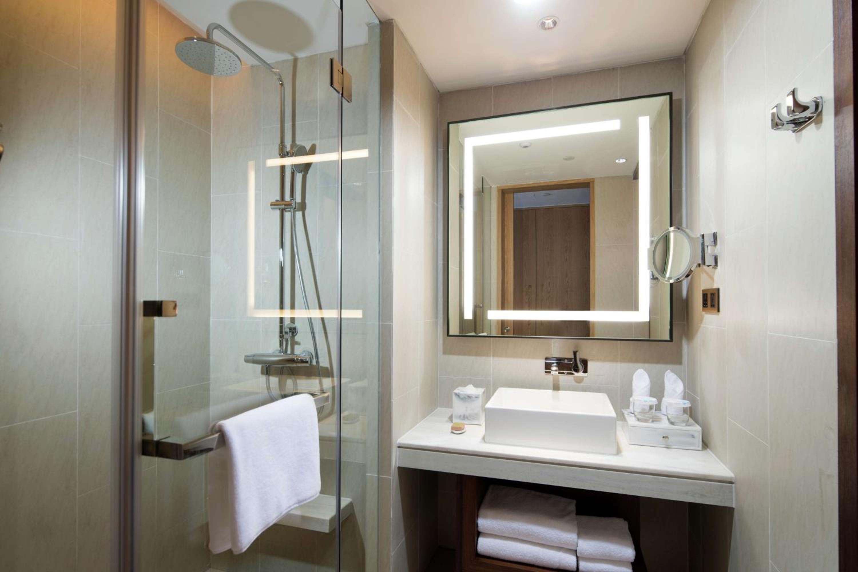 King Guest Room - Photo 3