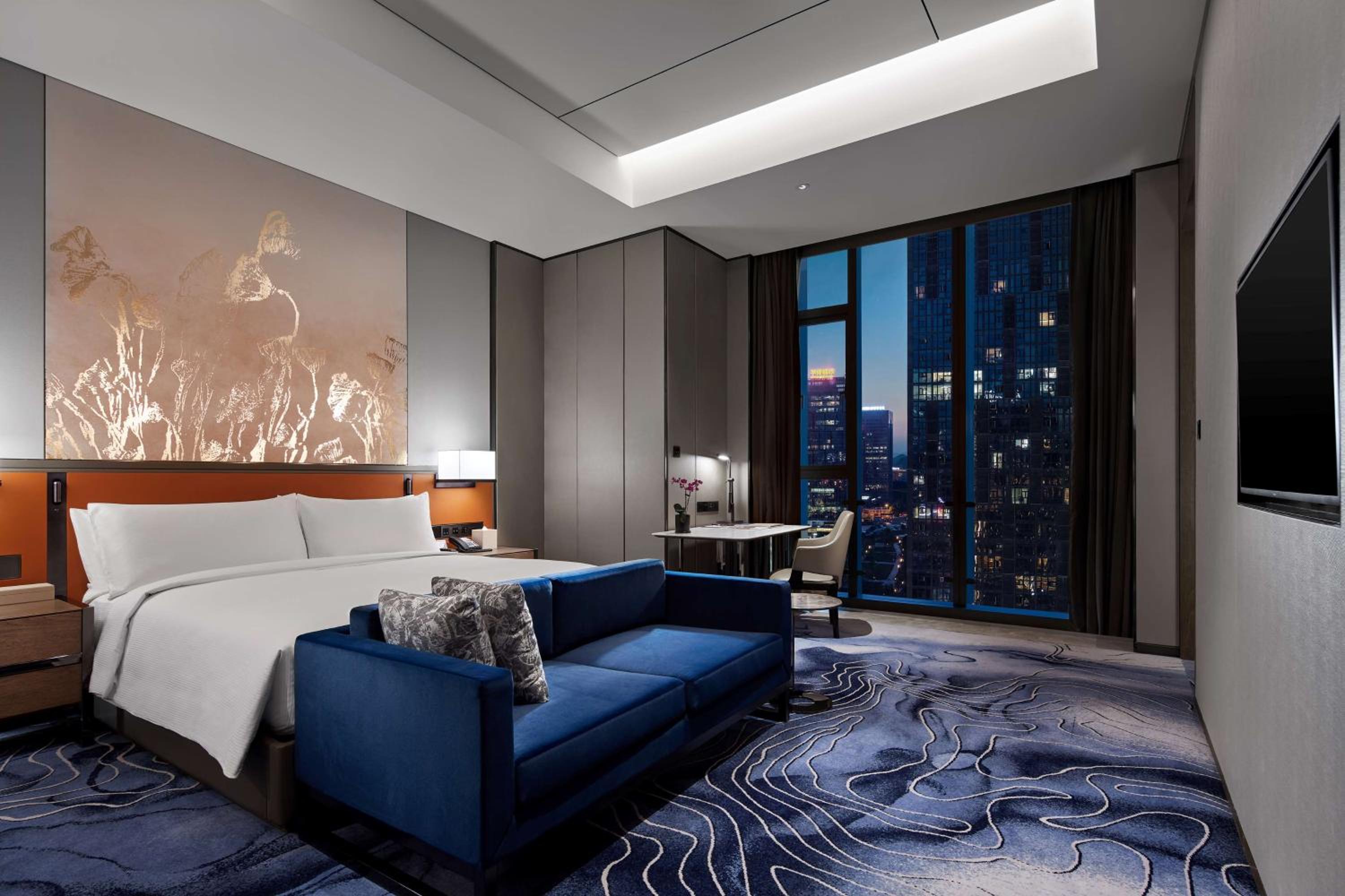 Deluxe Suite - Photo 3