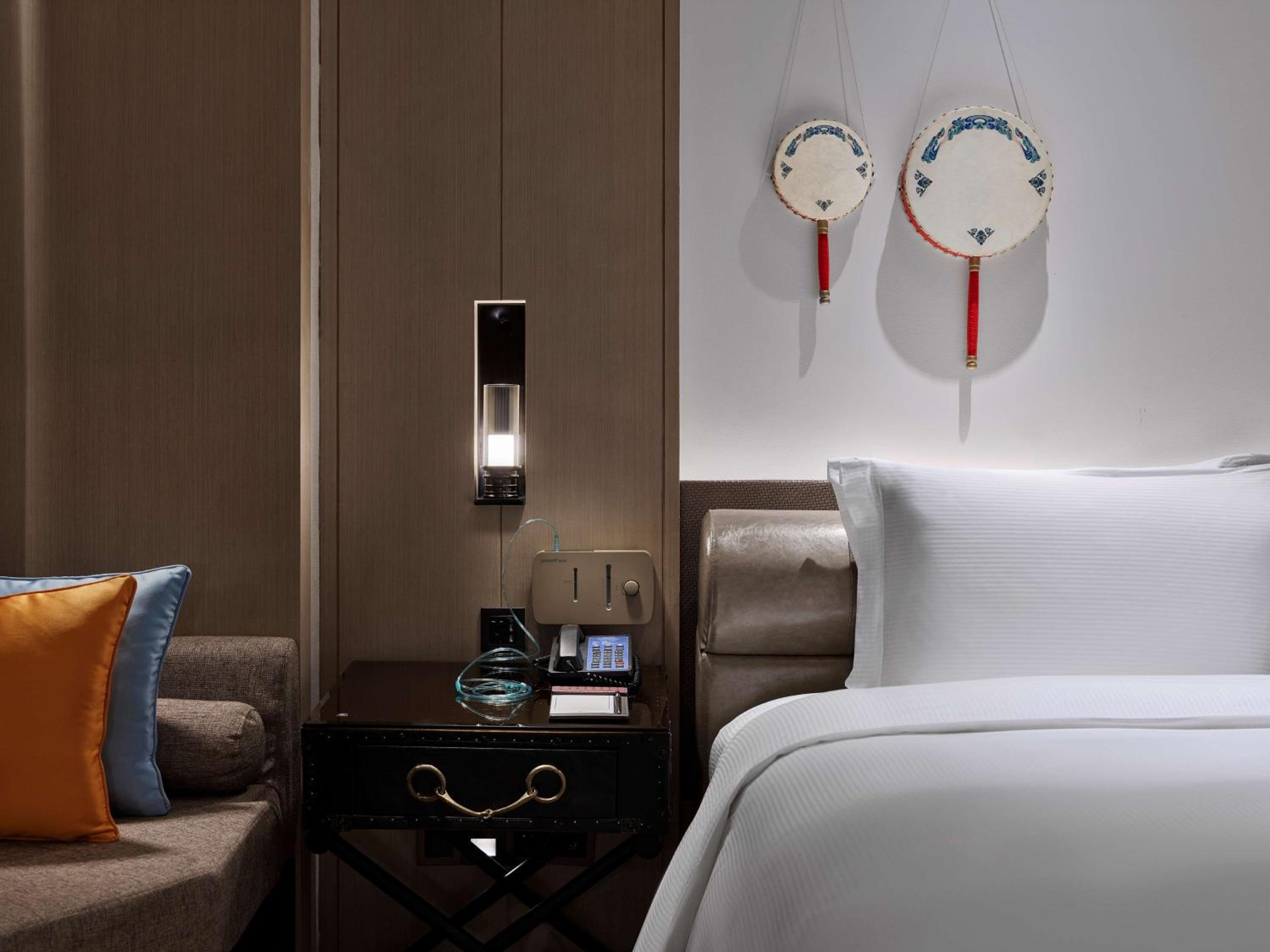 King Guest Room - Photo 3