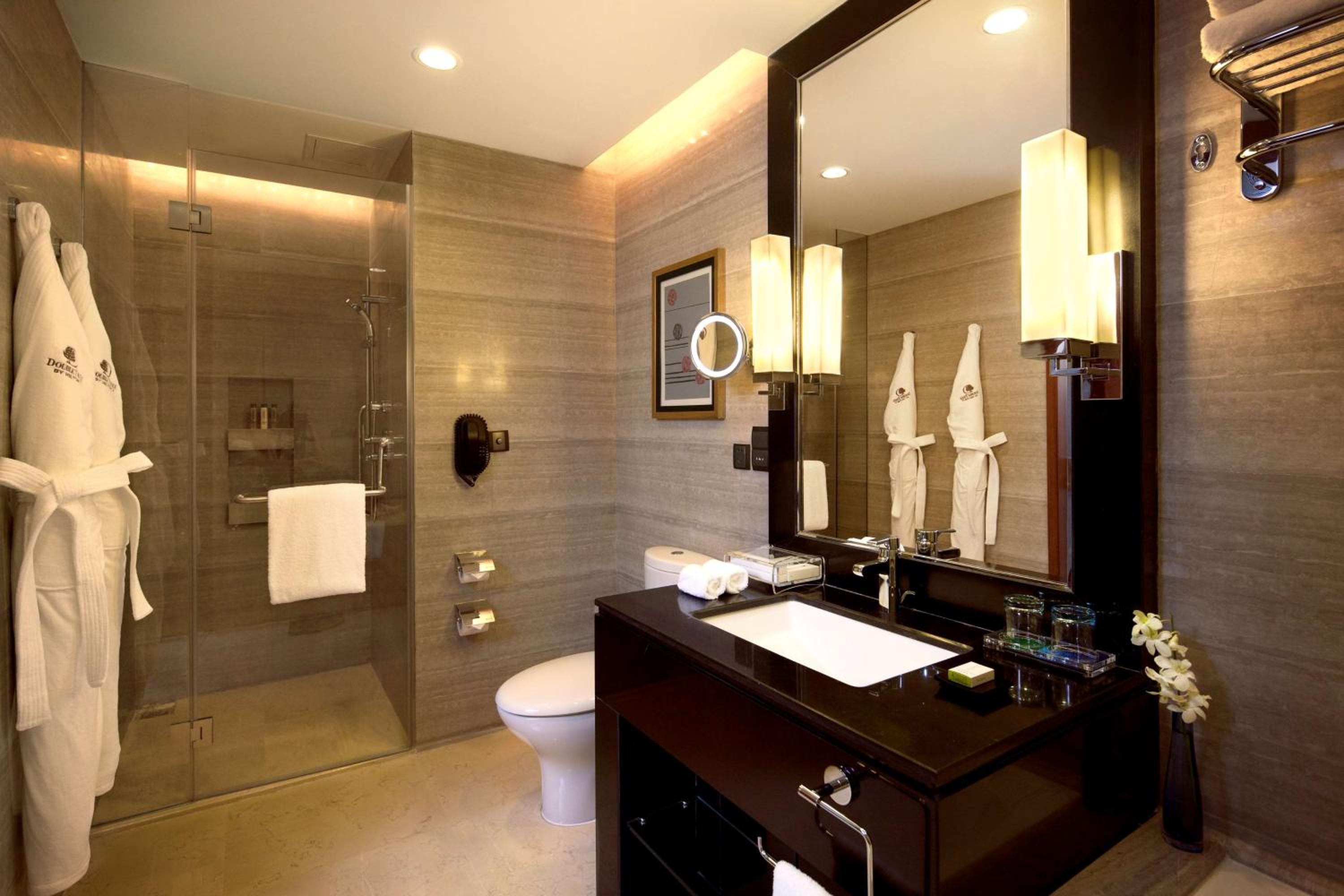 Business King Room - Photo 2