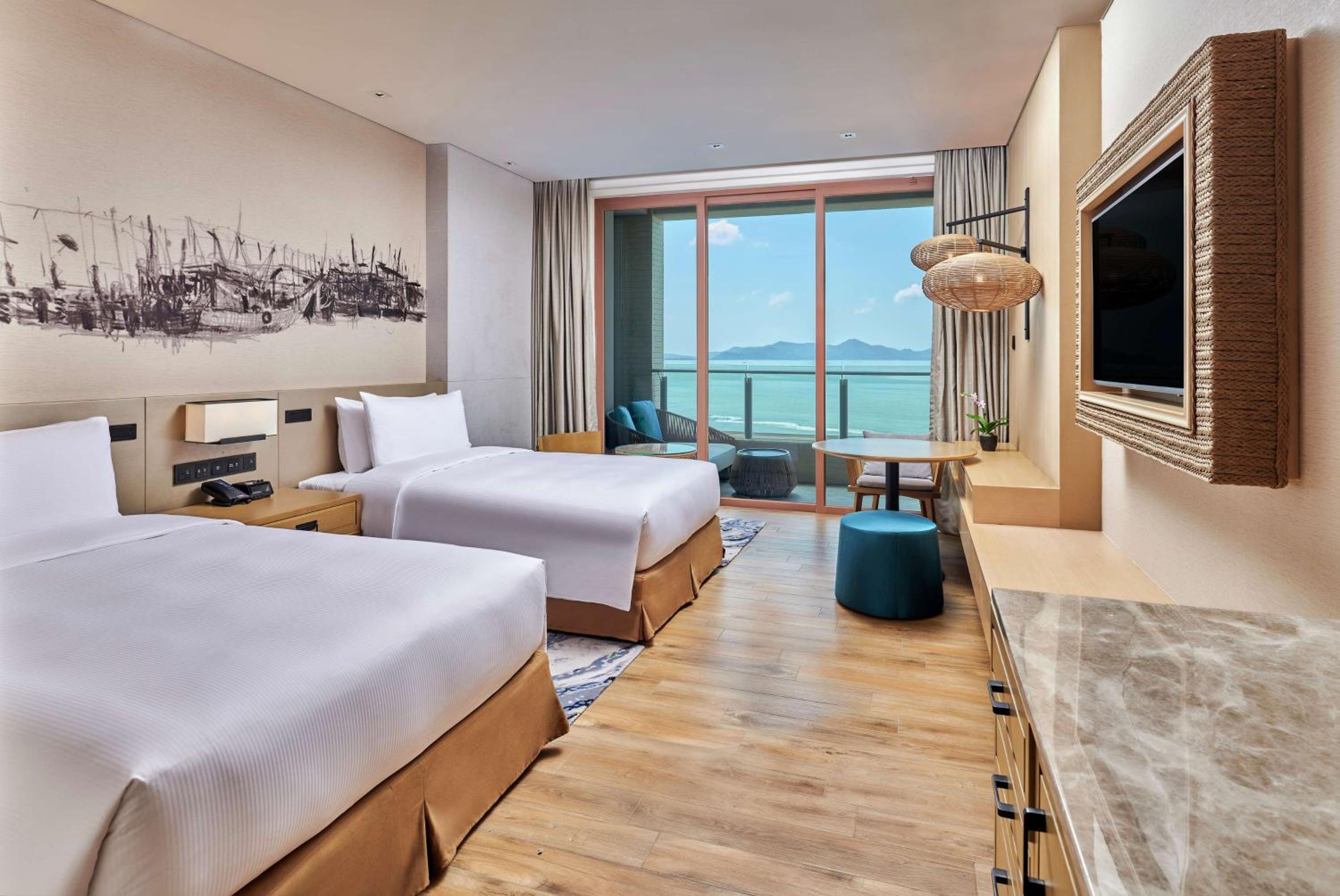 Premium Twin Room with Sea View photo 2
