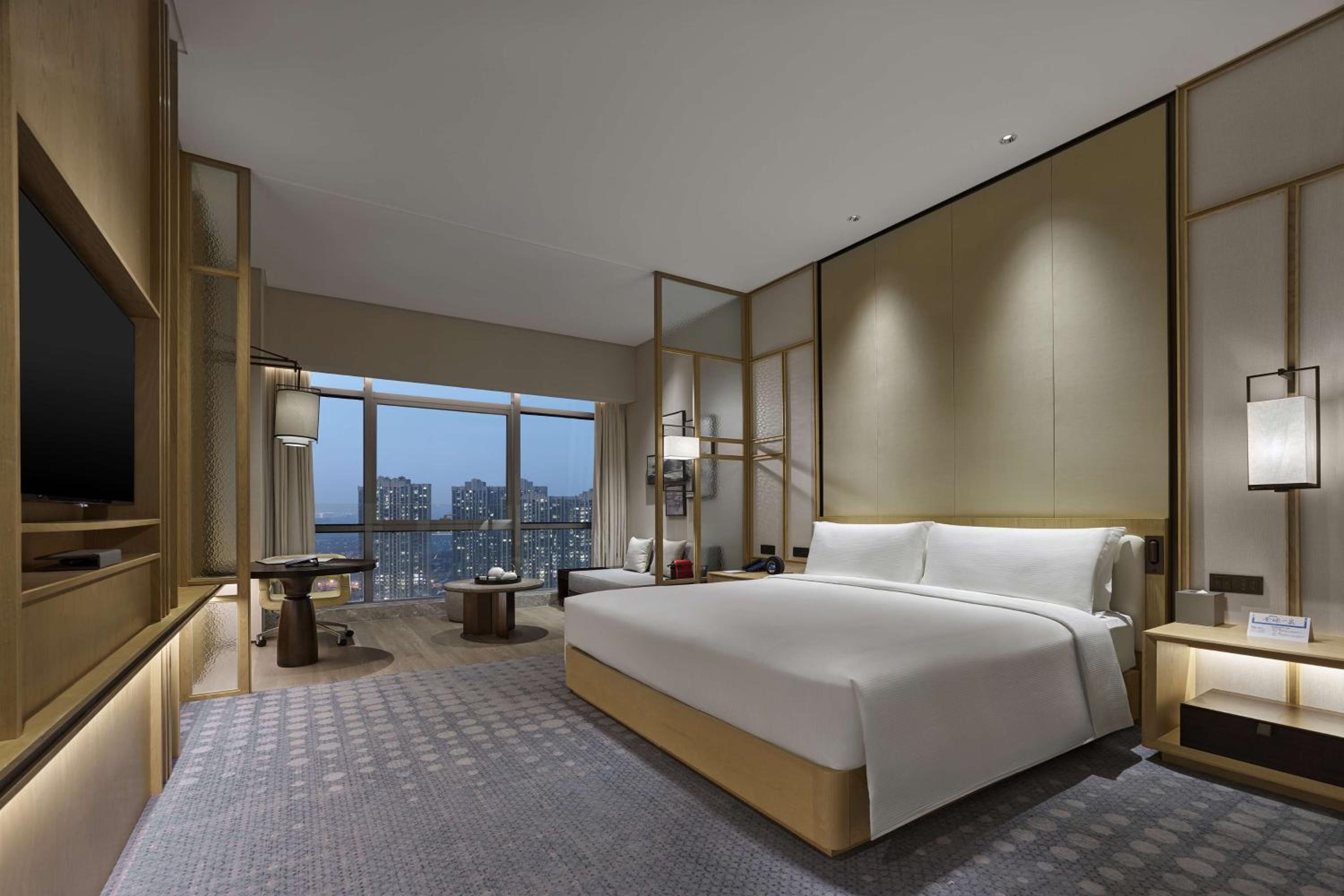Executive King Room - Photo 1