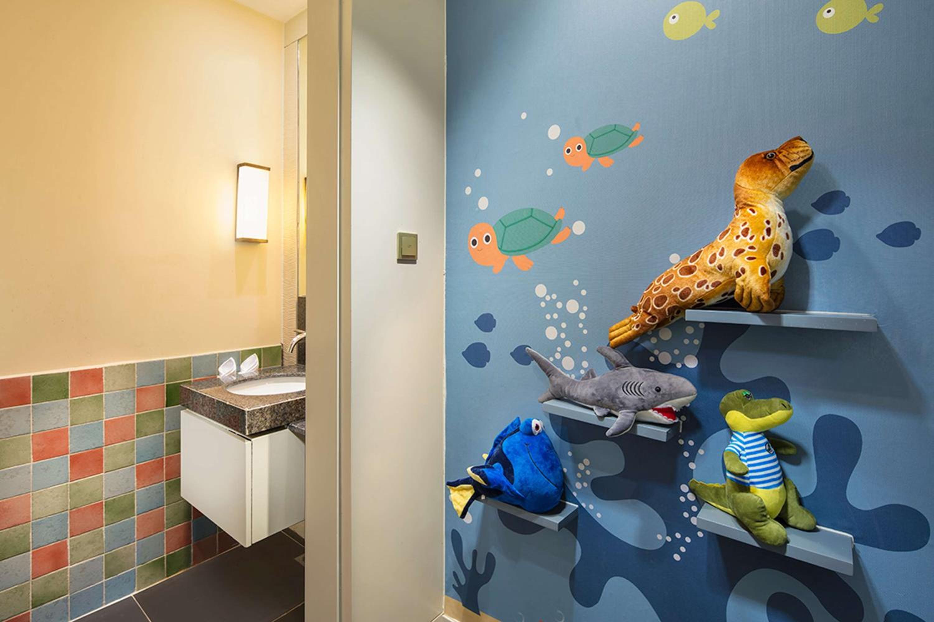 Cartoon Theme Family Room - Photo 7