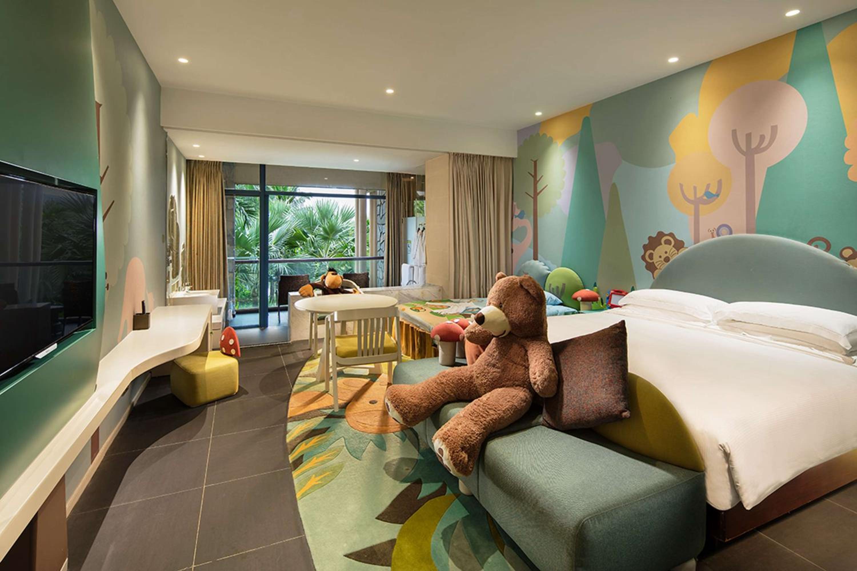 Cartoon Theme Family Room - Photo 2