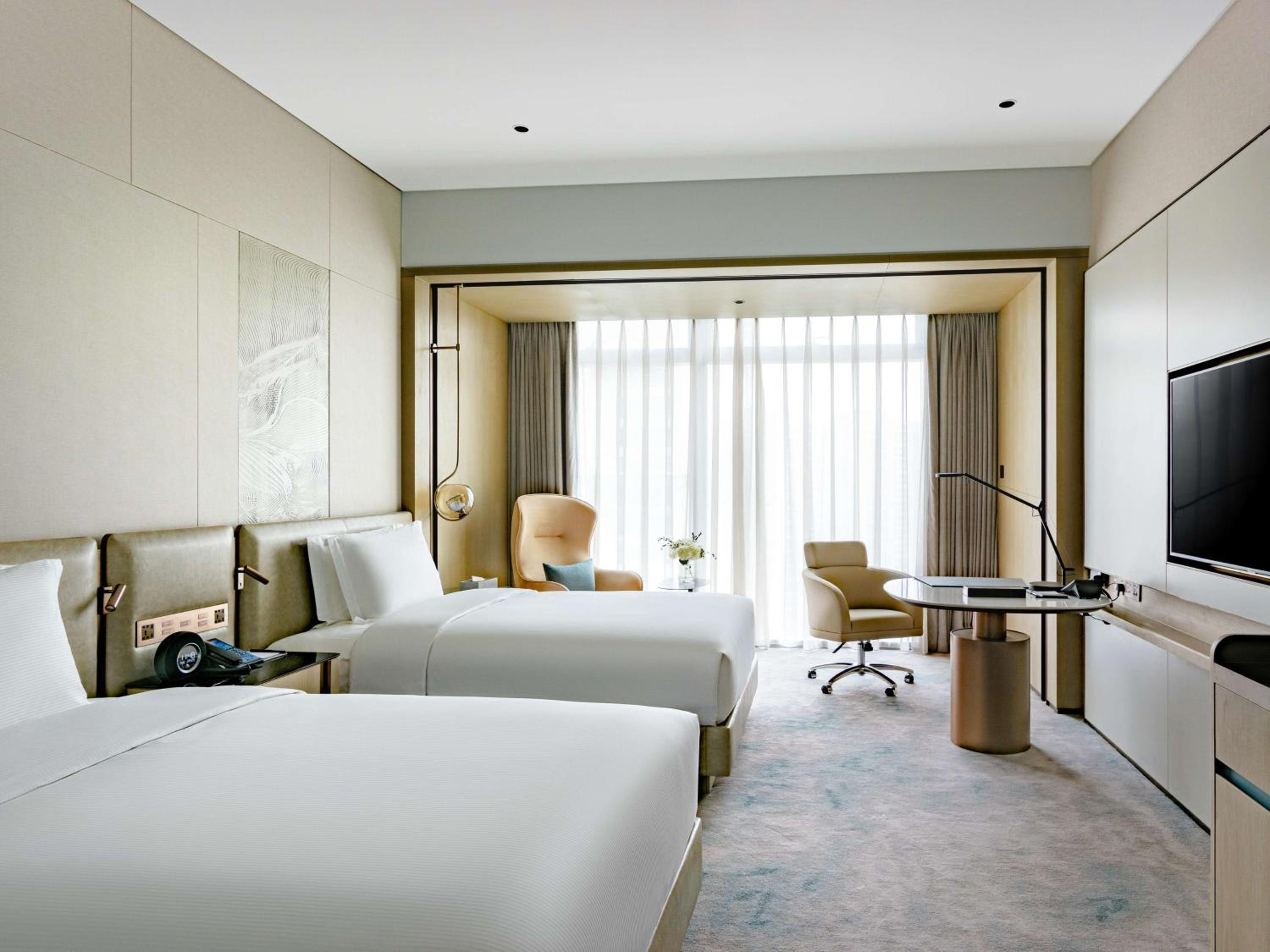 Executive Twin Room - Photo 3