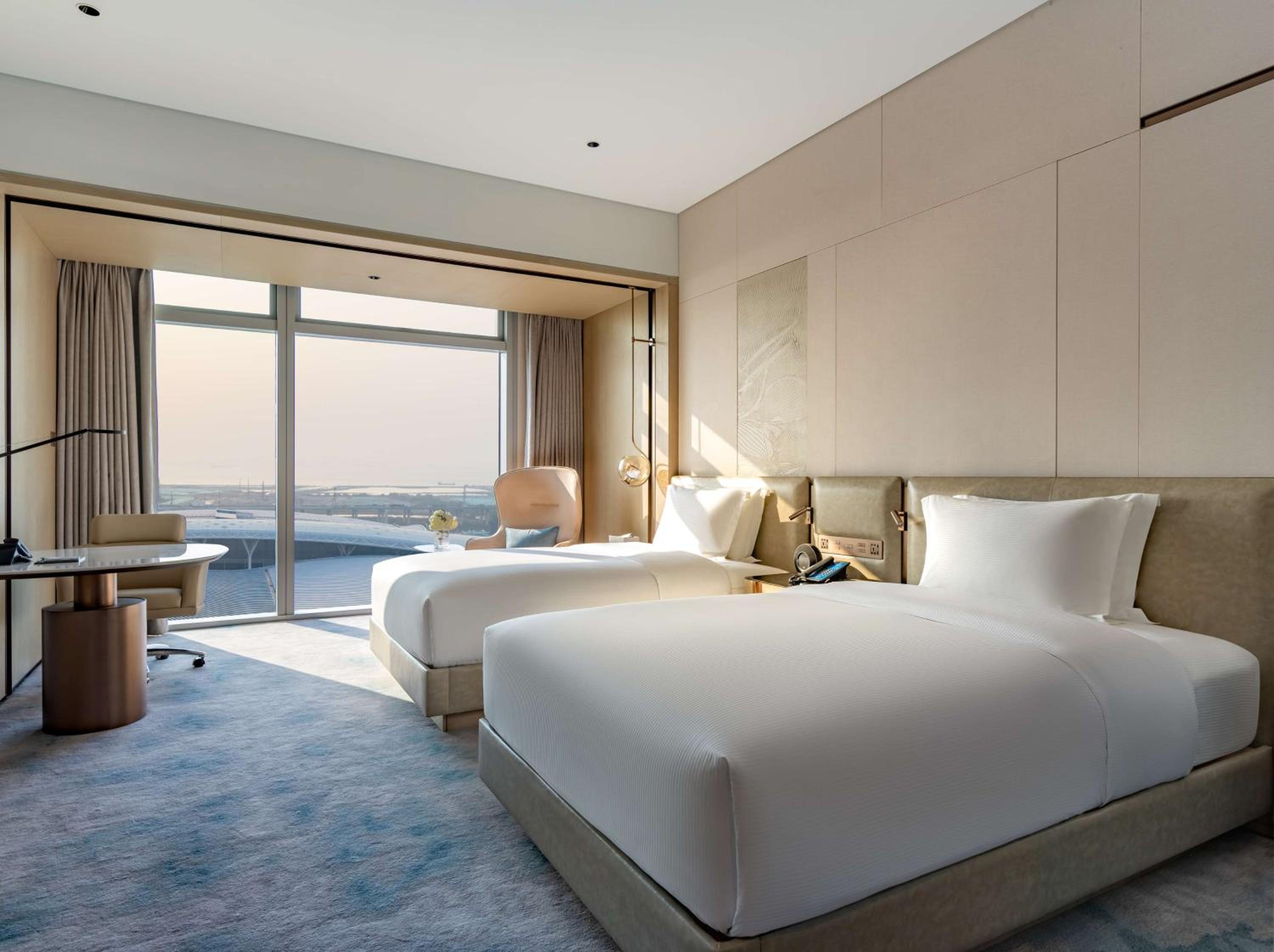 Premium Twin Room - Photo 1