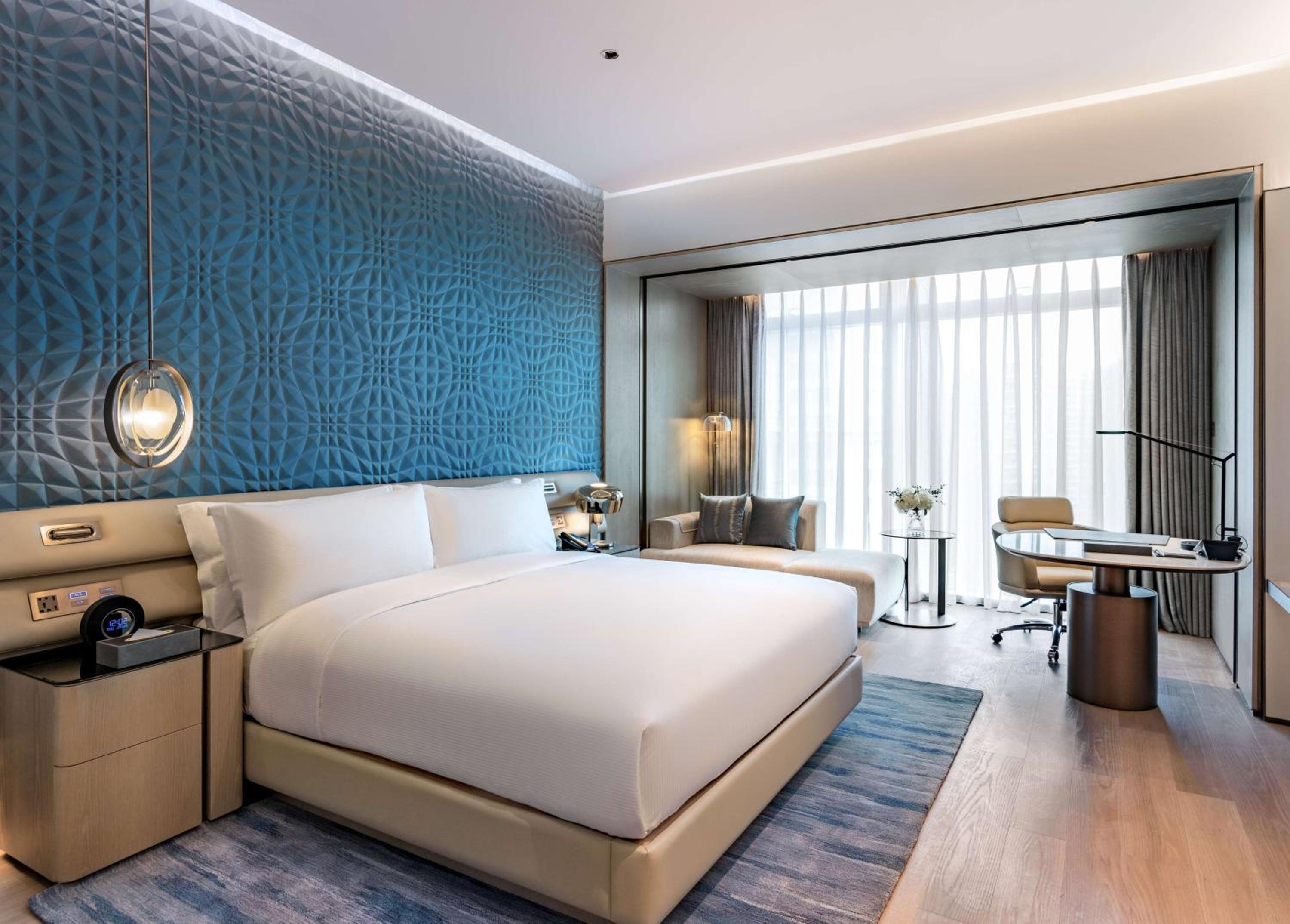 Executive King Room - Photo 4