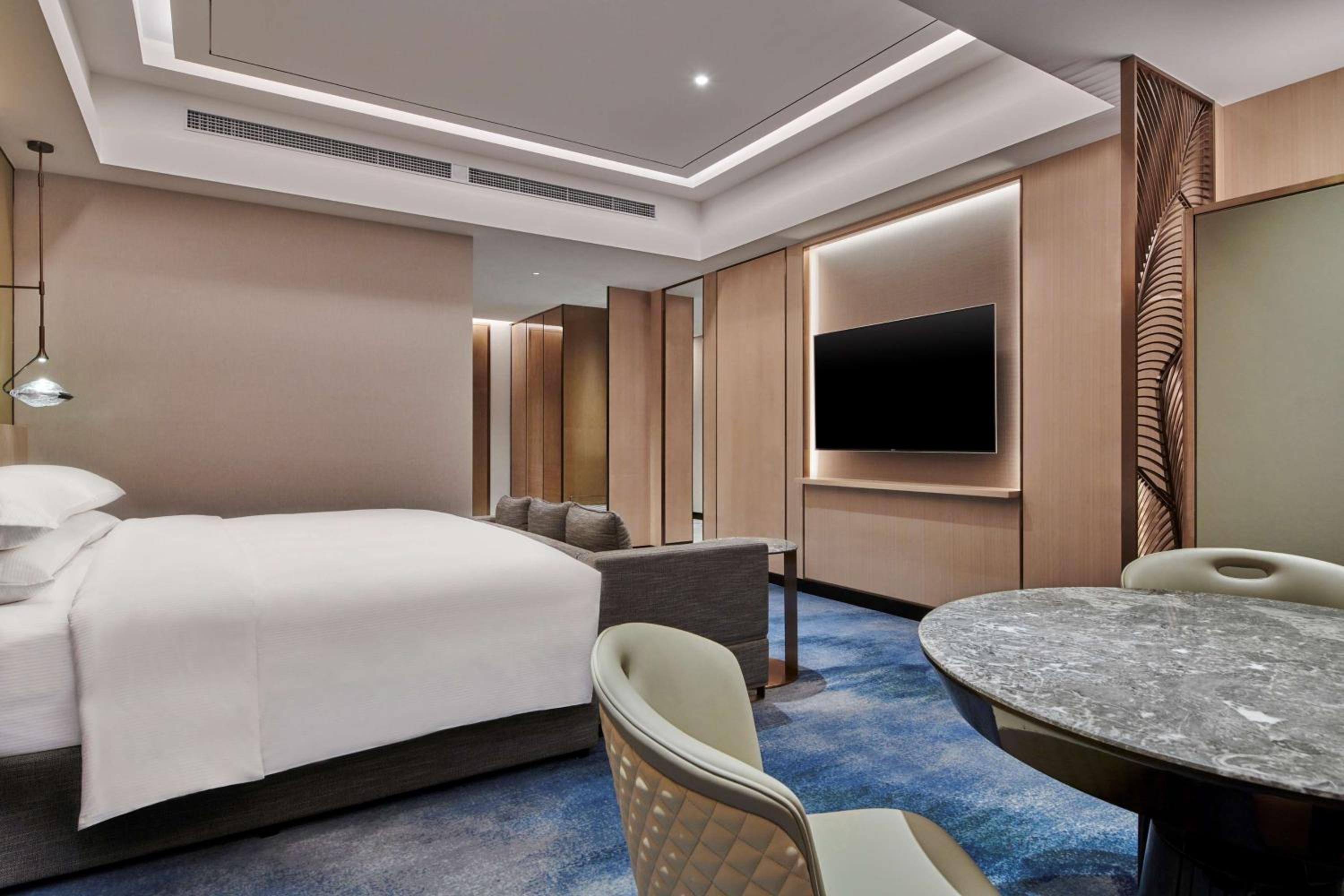 King Room - Mobility Accessible  photo 2