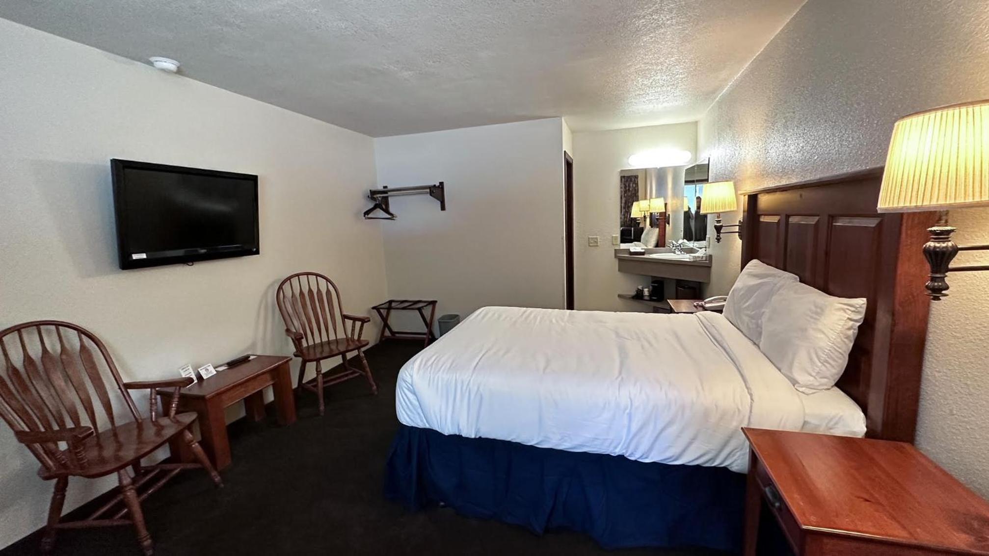 Double Room (1 Adult + 1 Child) photo 2