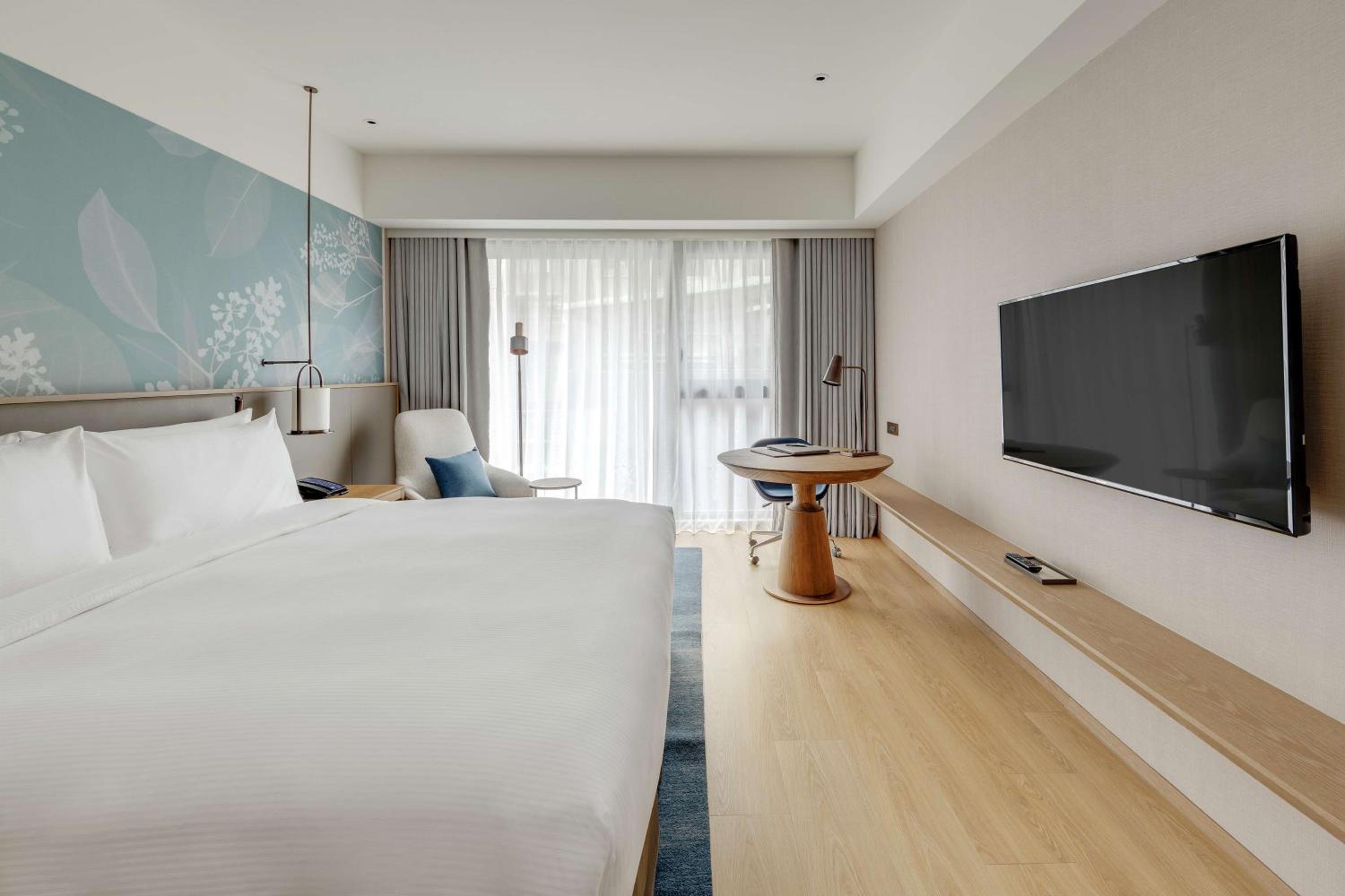 King Room - Mobility Accessible
