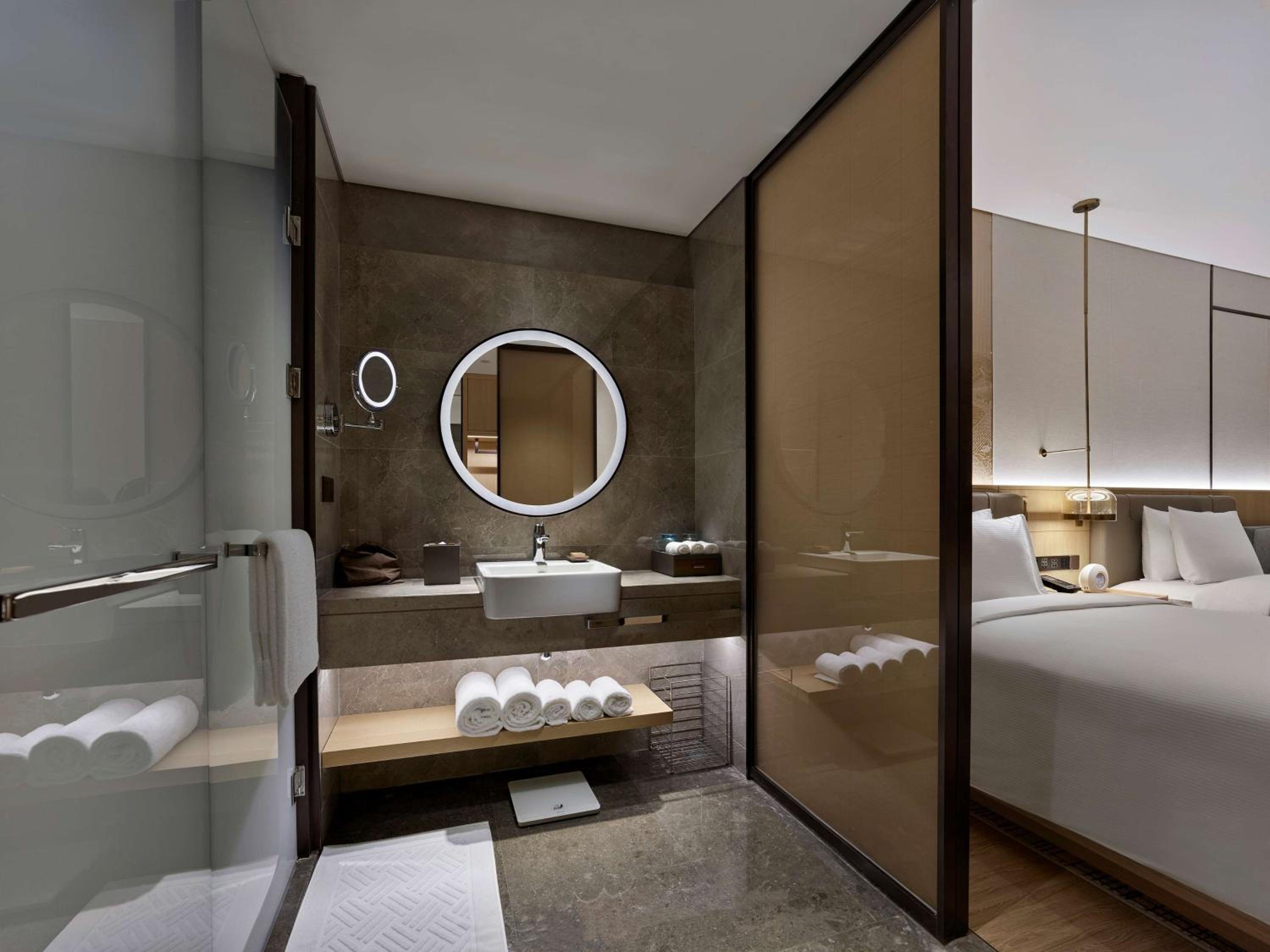 Twin Room - Photo 4