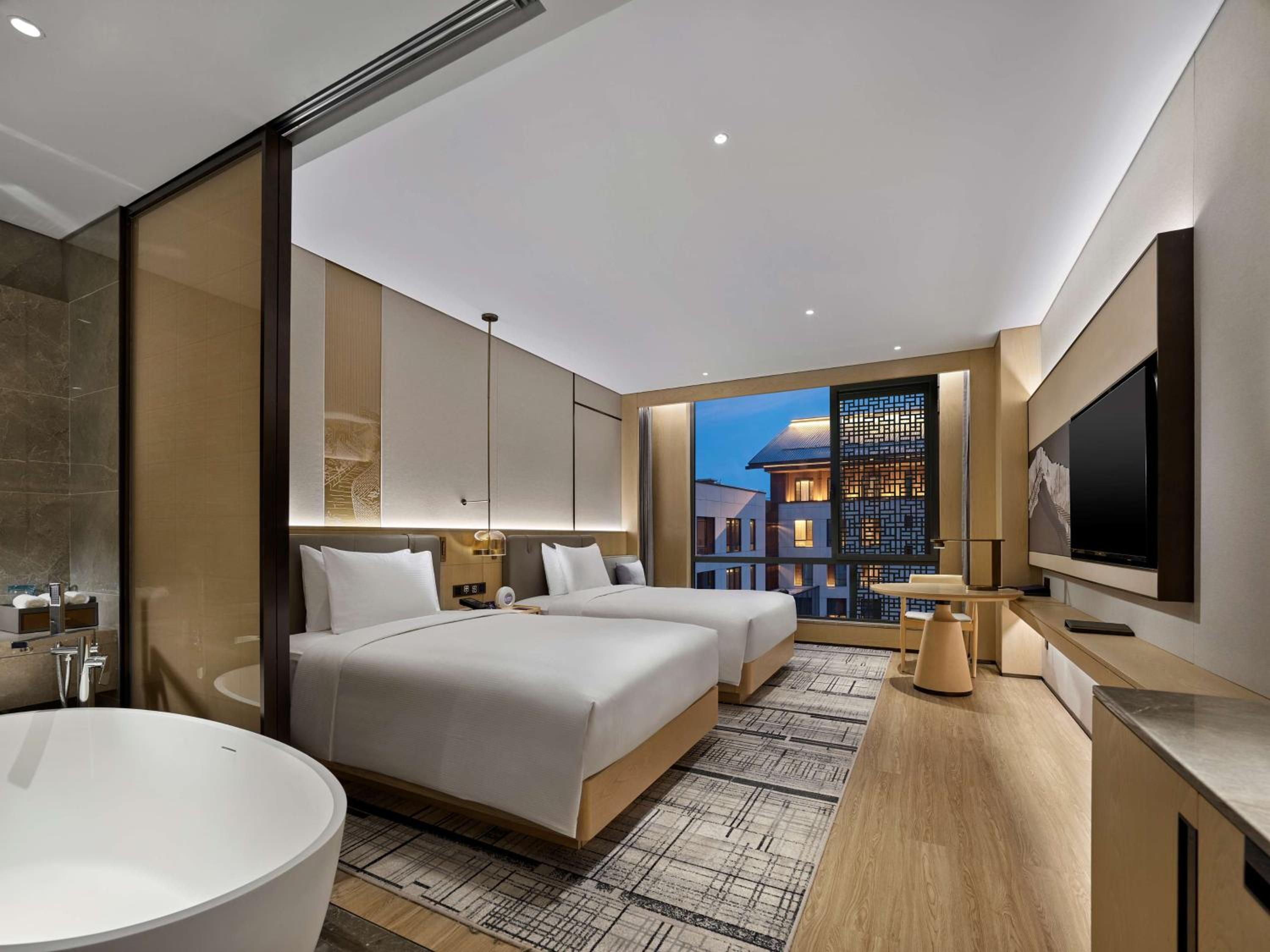 Executive Twin Room - Photo 3