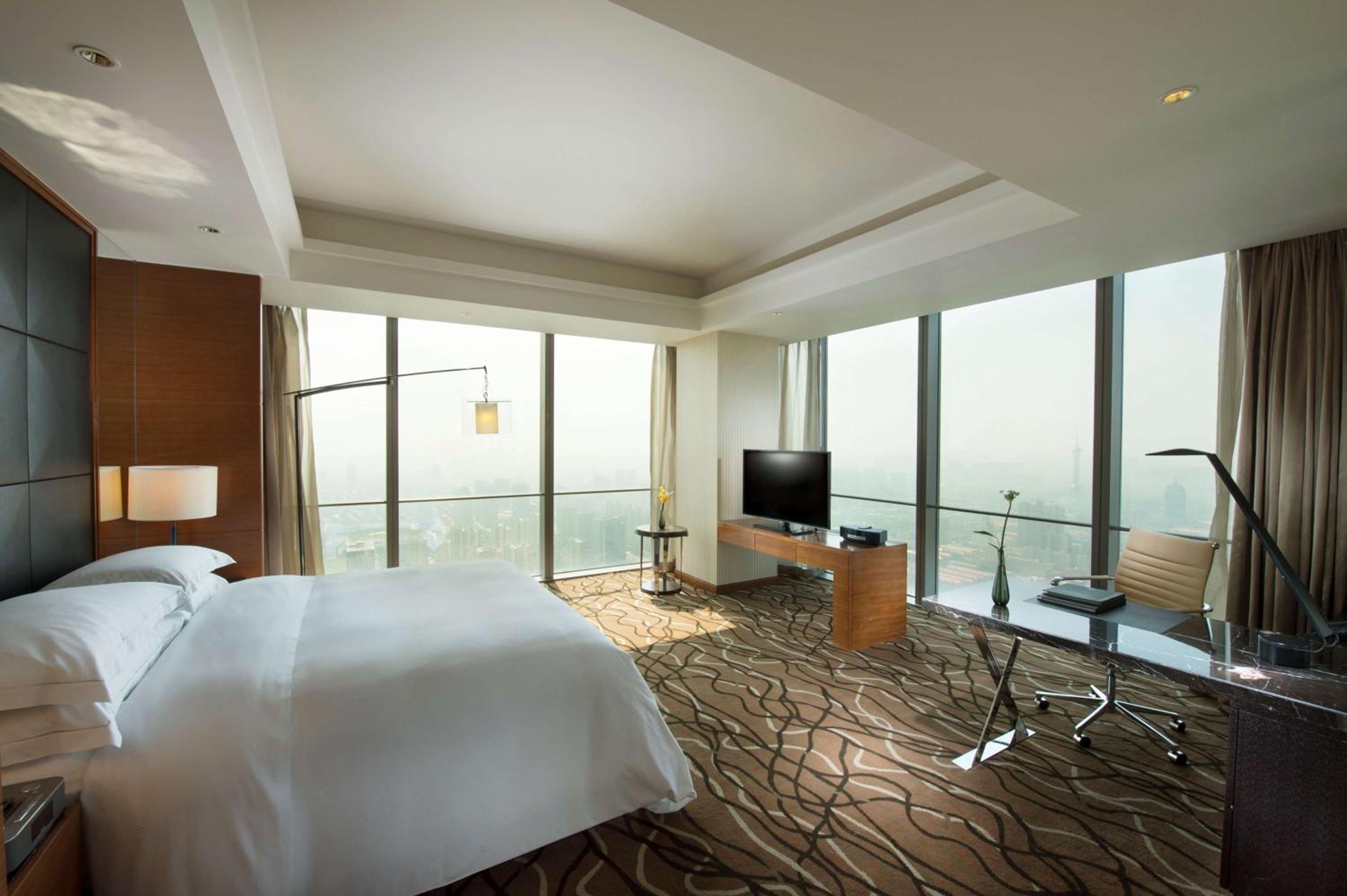 Executive King Suite with Lounge Access