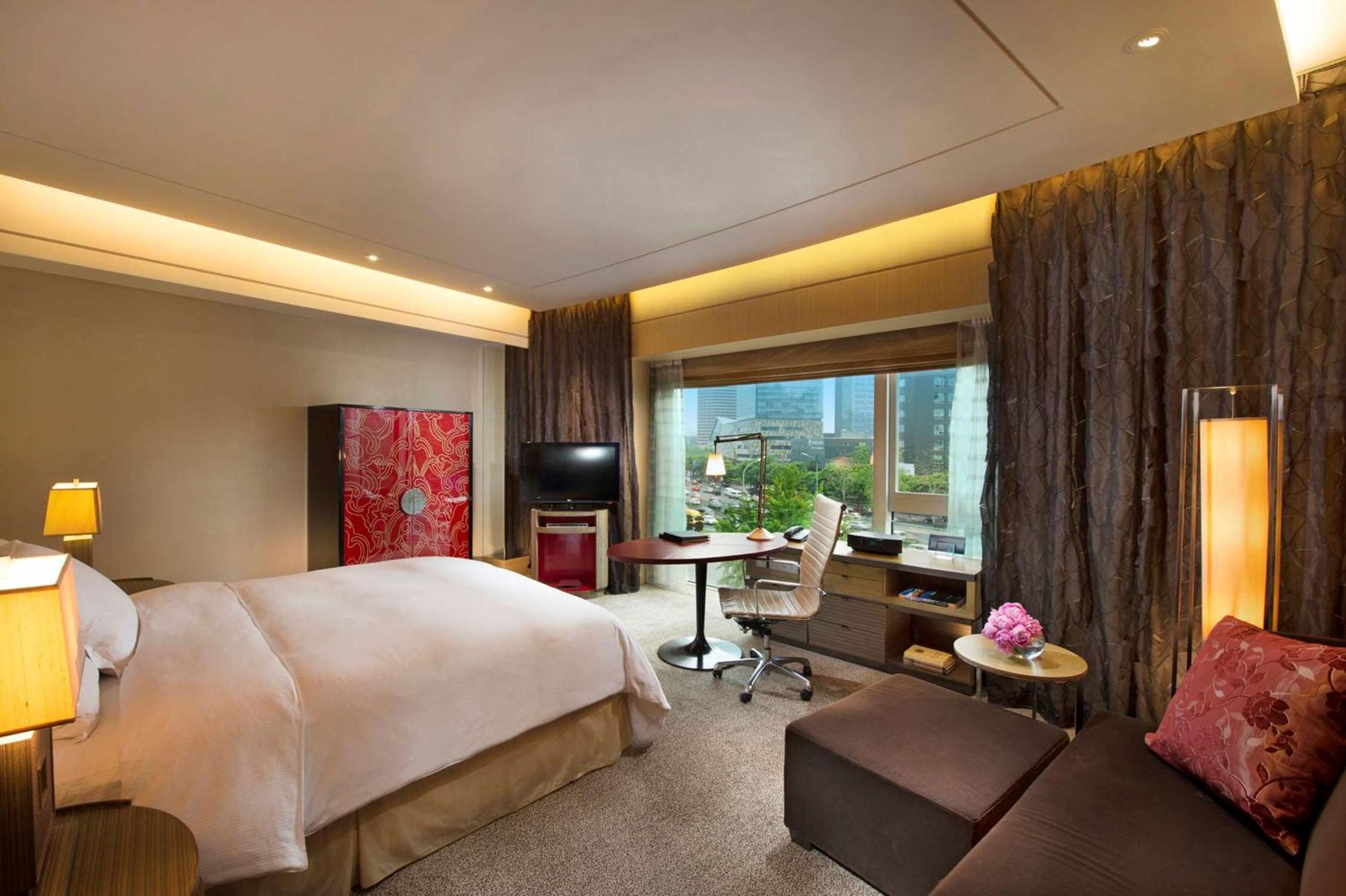 Executive King Room - Photo 3
