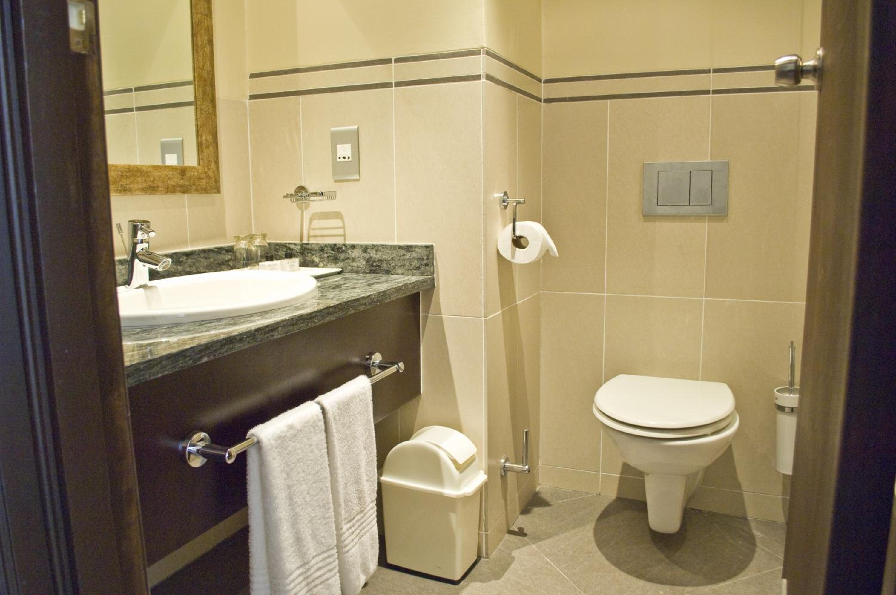 Deluxe Room - Photo 2