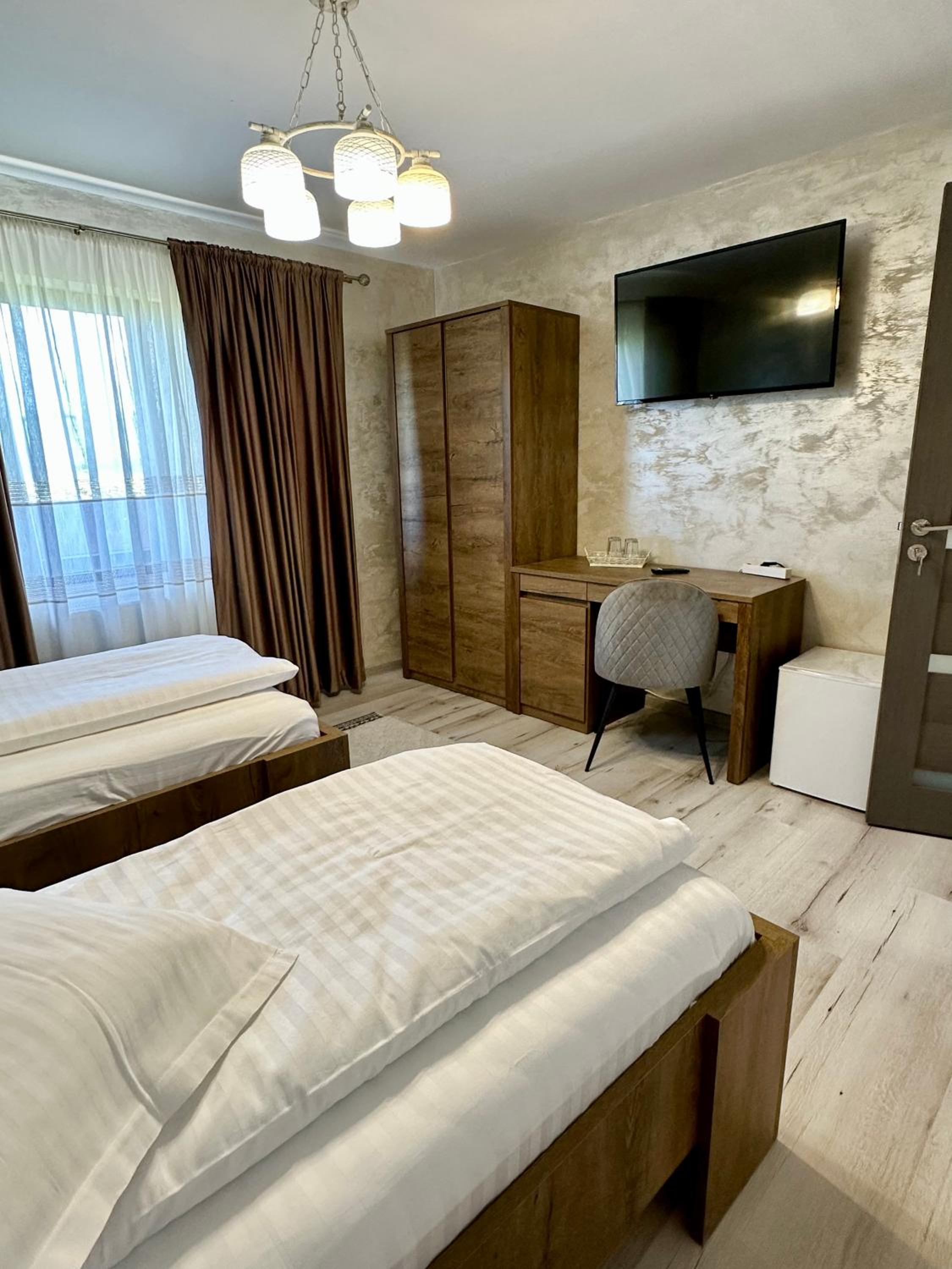 Deluxe Double Room - Photo 14