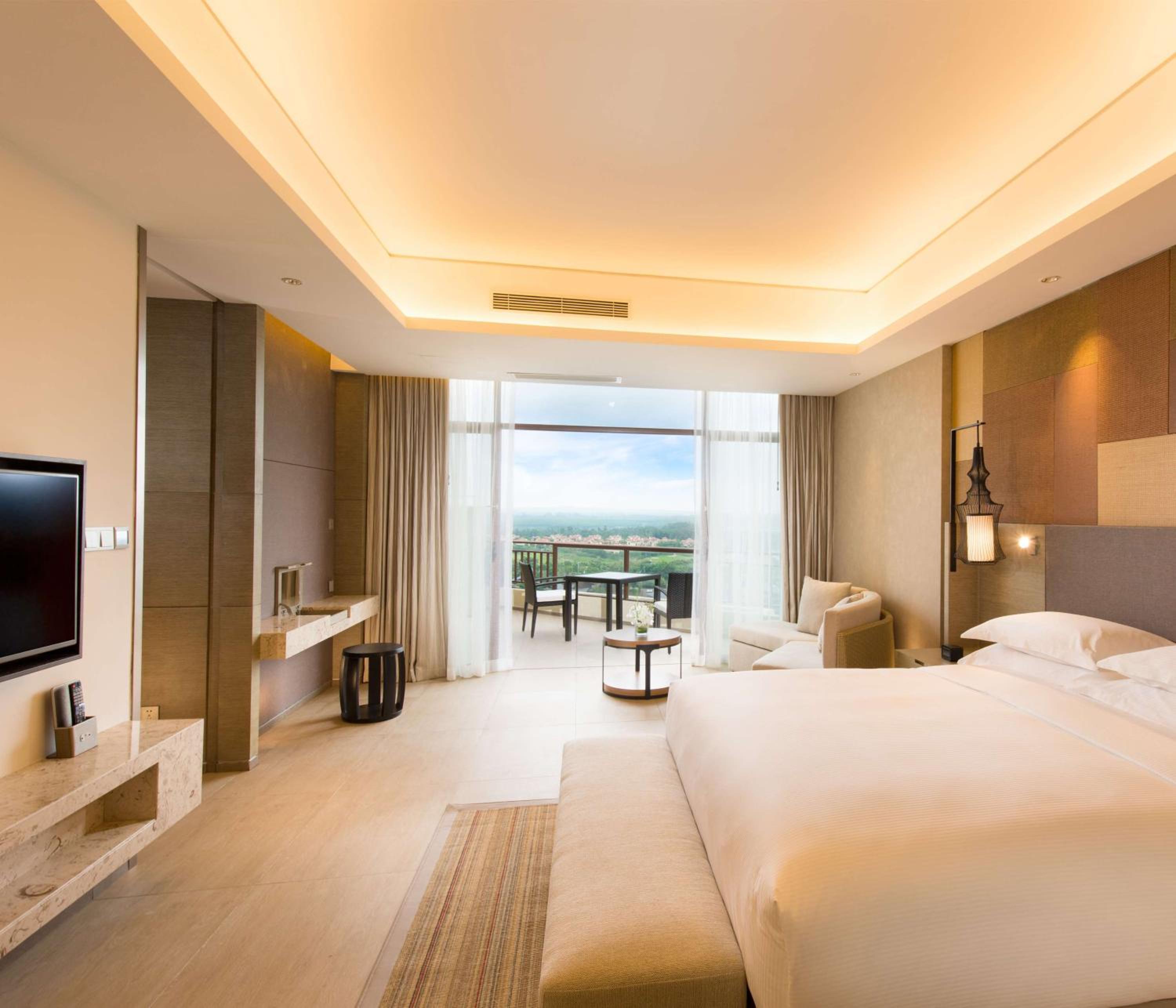 King Suite With Balcony photo 1