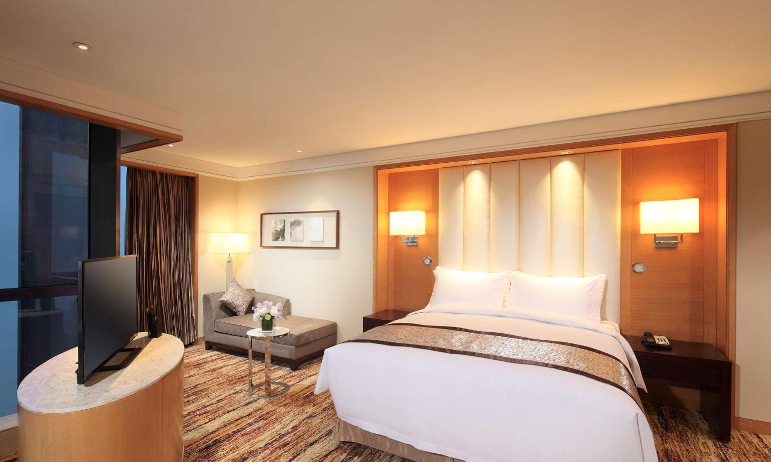 Premier Suite with One-Bedroom photo 3