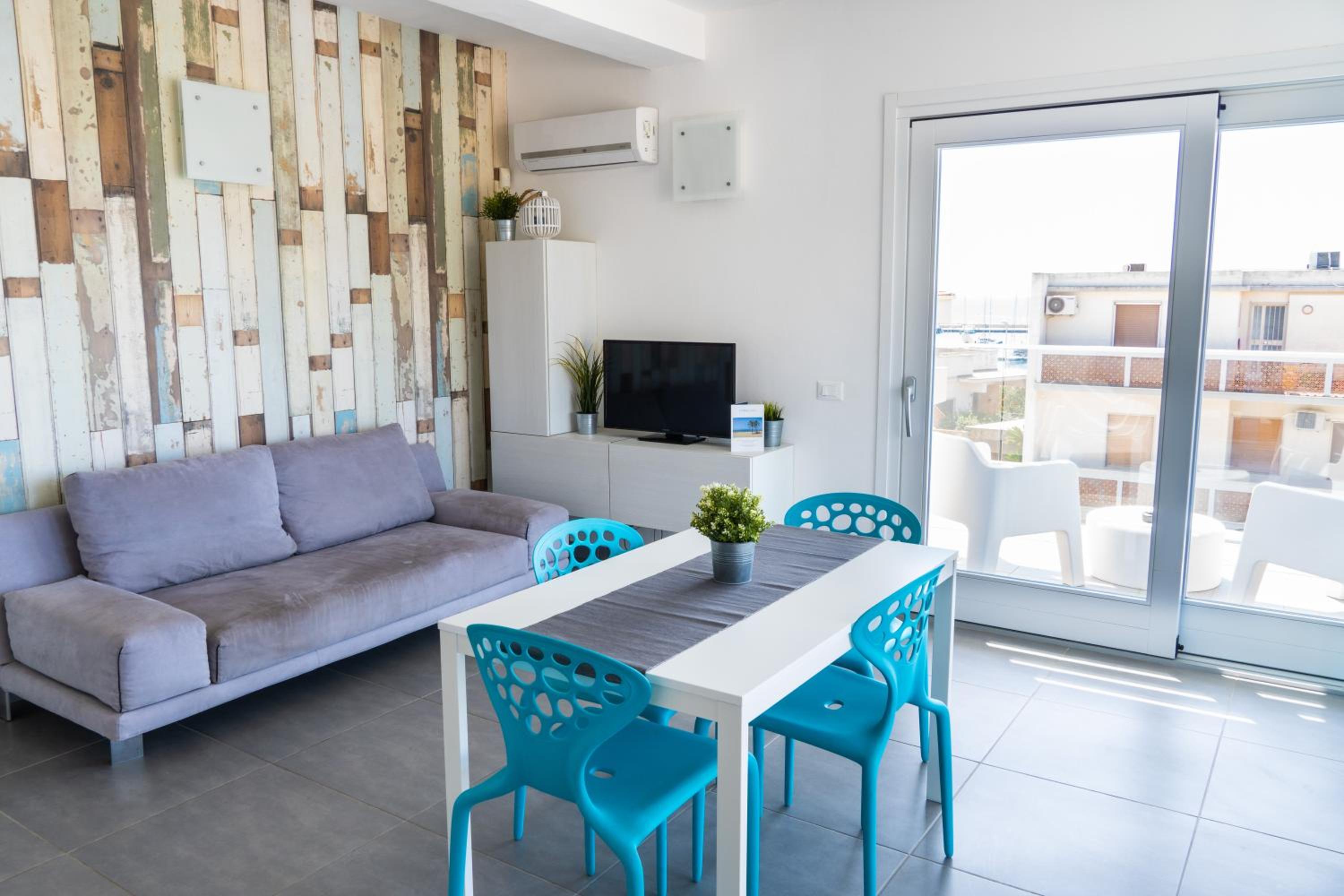Two-Bedroom Apartment with Sea View photo 1