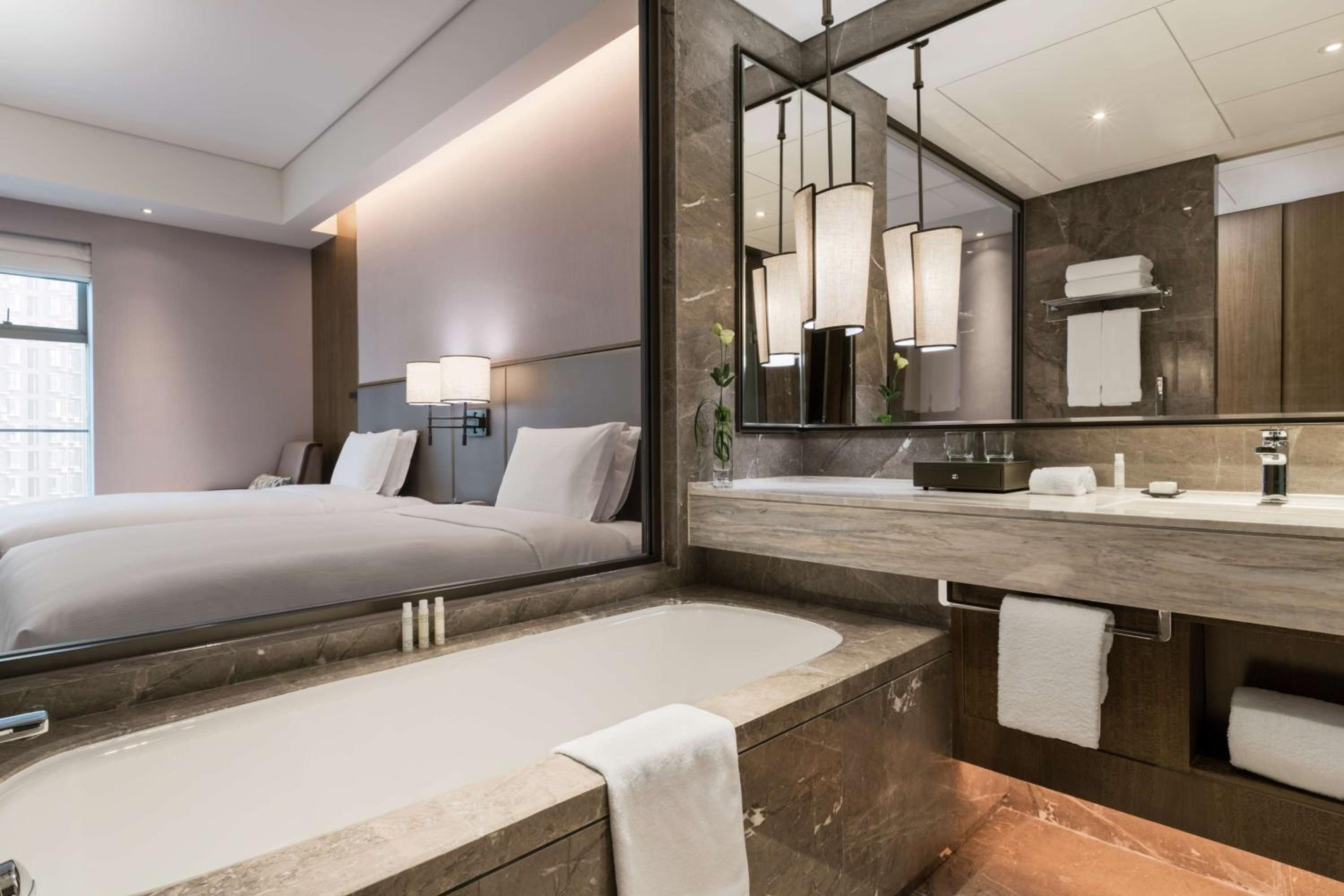Superior Twin Room photo 2