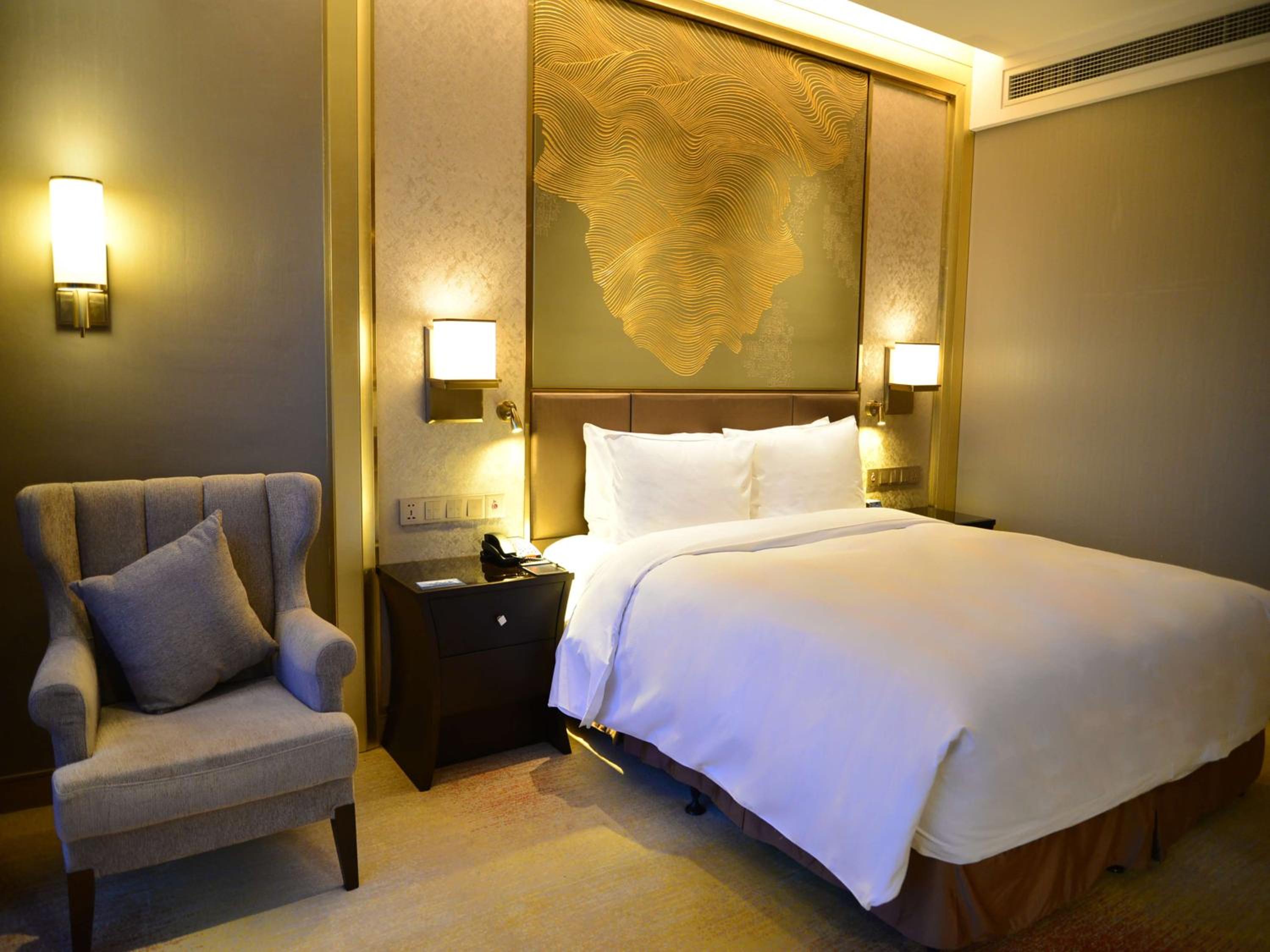 King Room - Mobility Accessible  photo 2