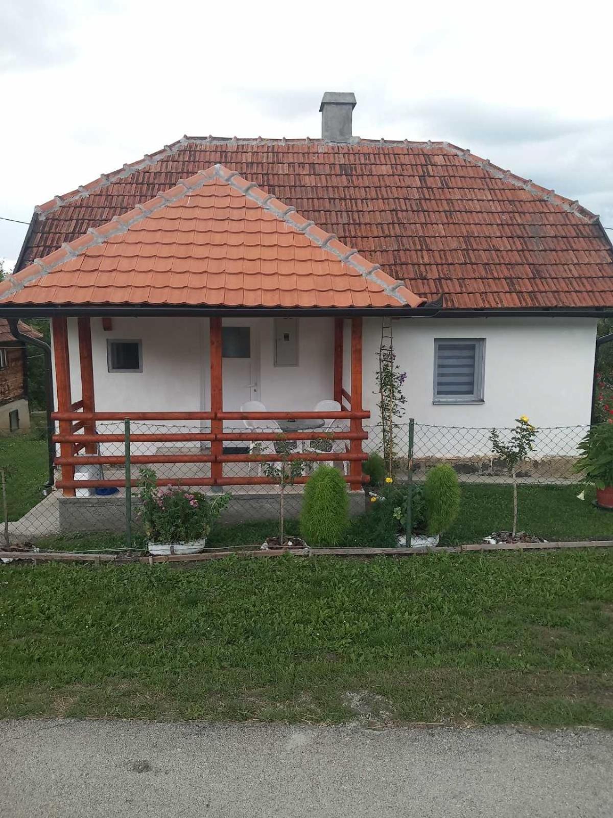 Two-Bedroom House photo 2