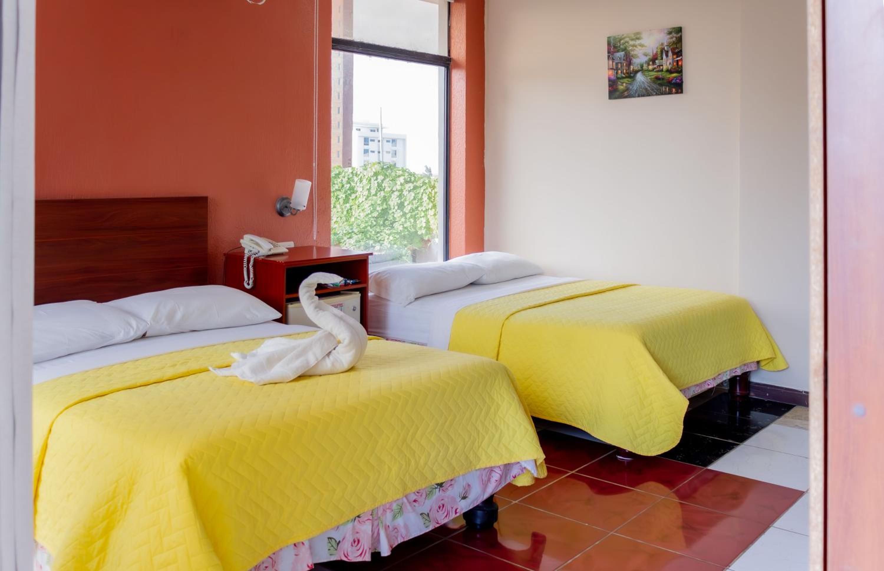 Double Room with Two Double Beds photo 2