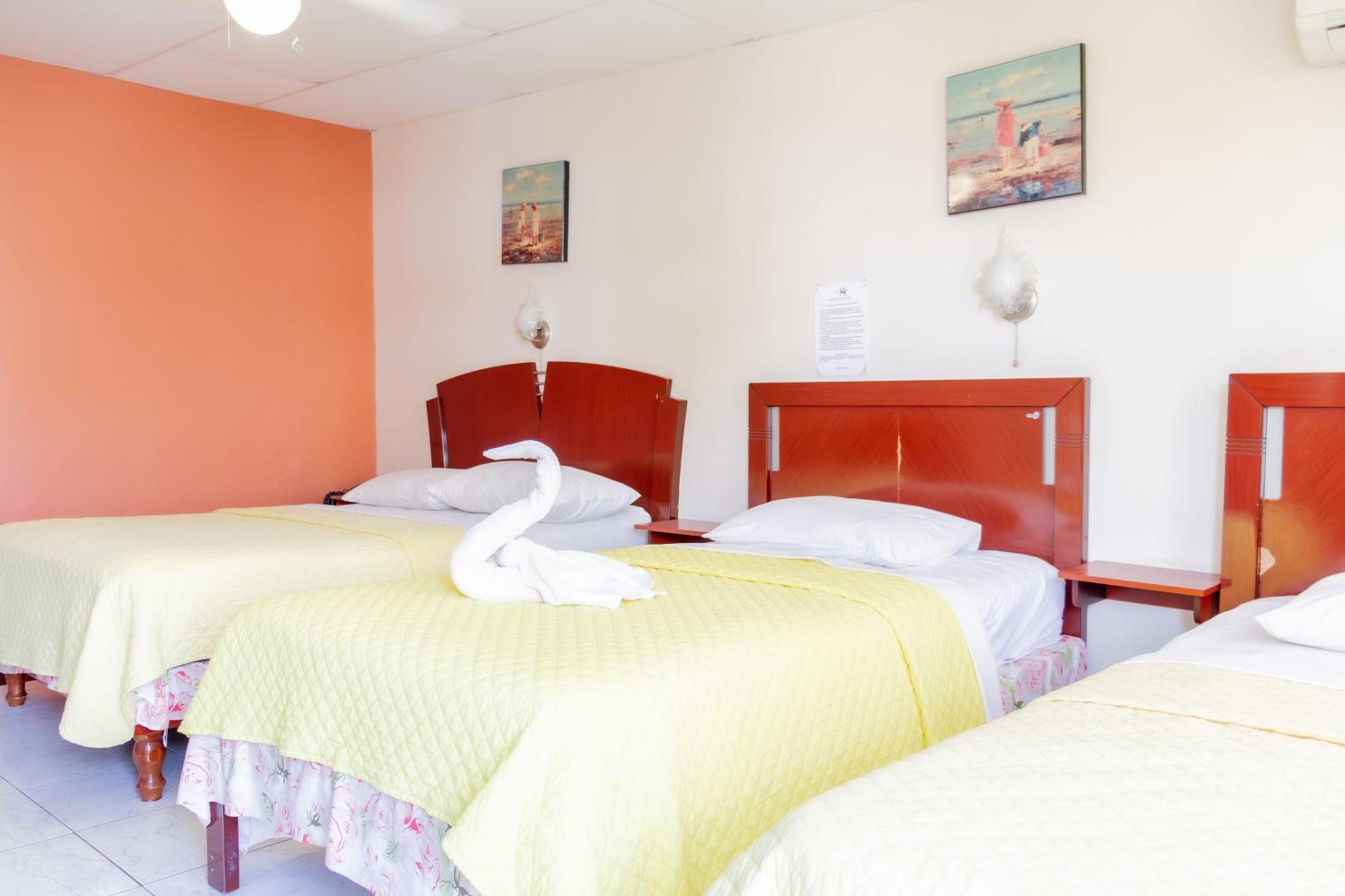 Classic Quadruple Room photo 2