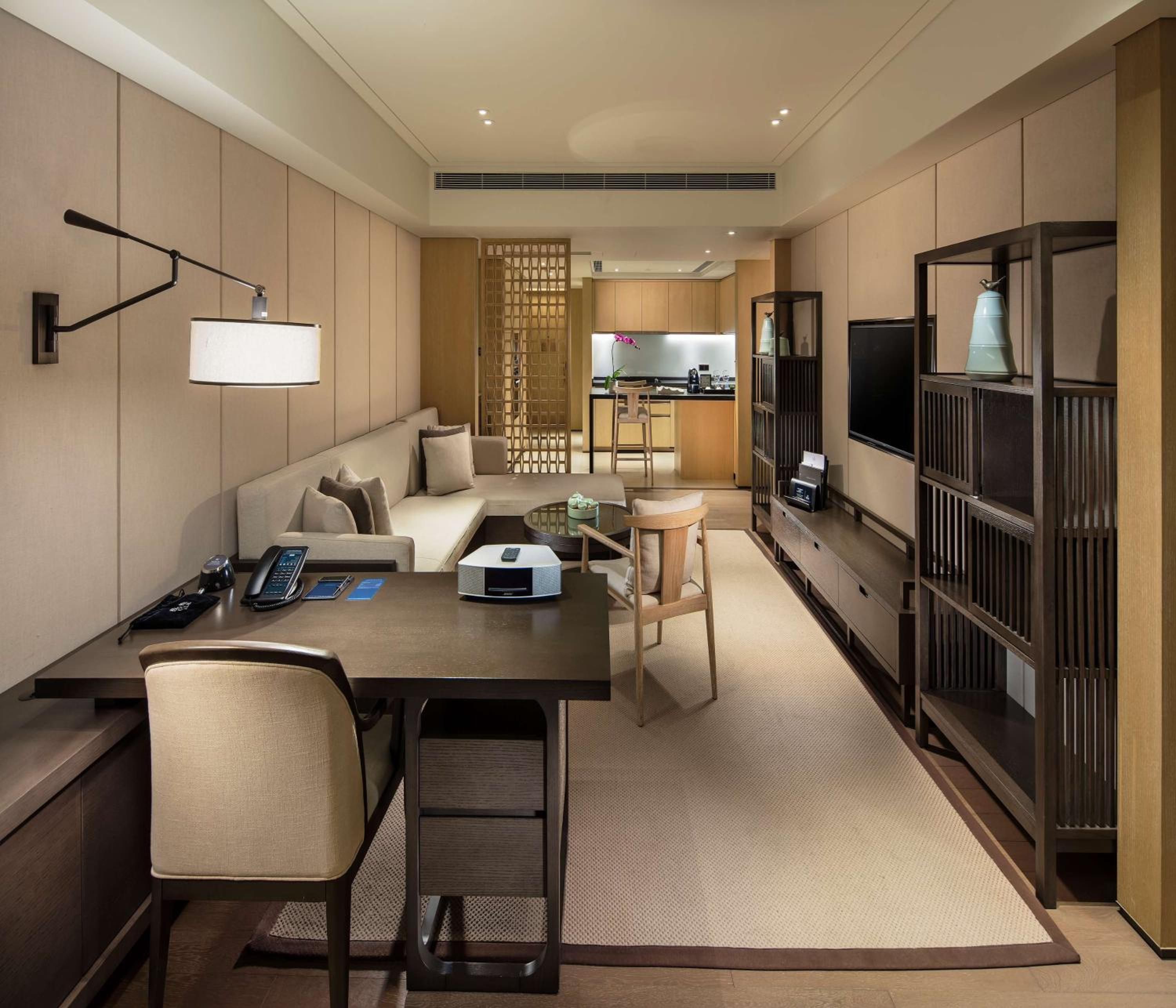 One-Bedroom King Apartment with Garden - Nanhai Wing