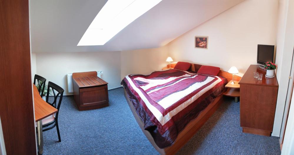 Double or Twin Room photo 1