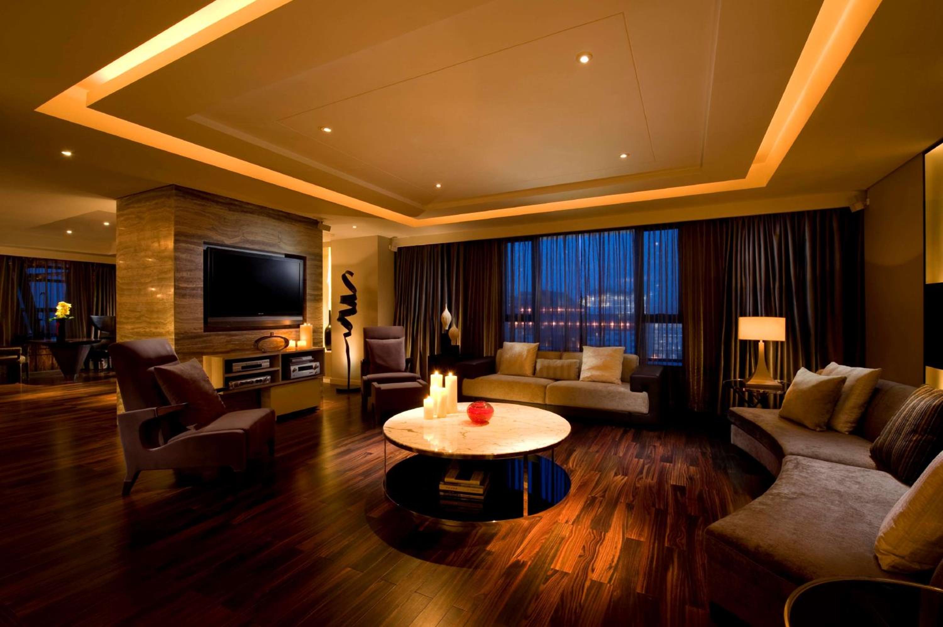 Premier King Suite - Photo 7